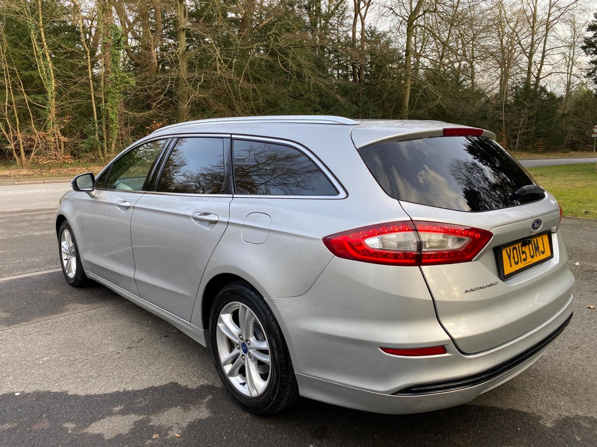 2015 FORD MONDEO TITANIUM ( X PACK ) ESTATE - 155K MILES - 2 KEYS - FSH & RECEIPTS FOR WORK PRESENT - Image 5 of 19