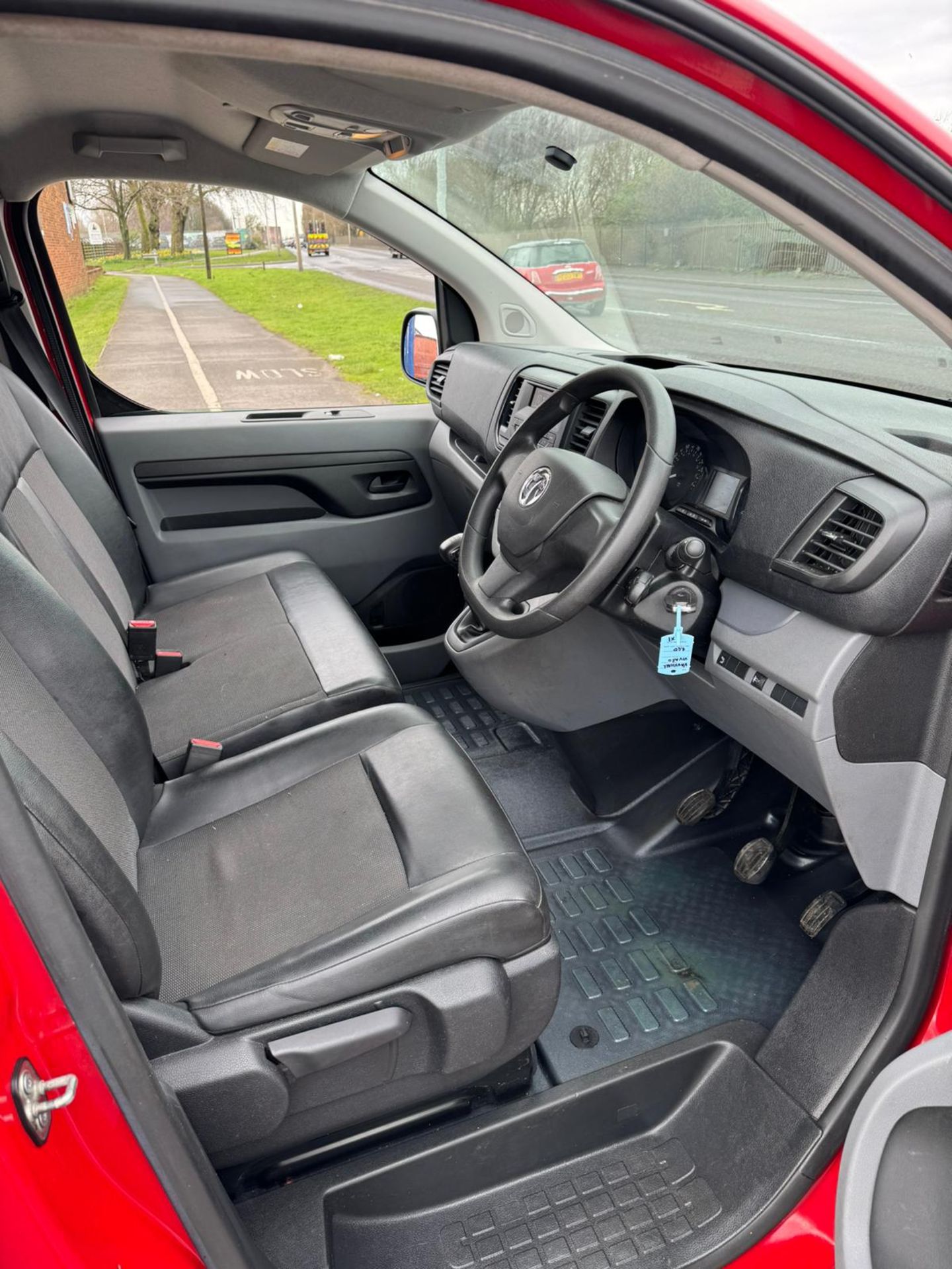 2020 20 VAUXHALL VIVARO PANEL VAN - 117K MILES - AIR CON - FSH - Image 4 of 9