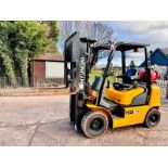 HYUNDAI 25L-7A CONTAINER SPEC FORKLIFT *YEAR 2018, 2172 HOURS* C/W SIDE SHIFT