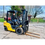 HYUNDAI 25L-9A CONTAINER SPEC FORKLIFT *YEAR 2017, 2956 HOURS* C/W SIDE SHIFT
