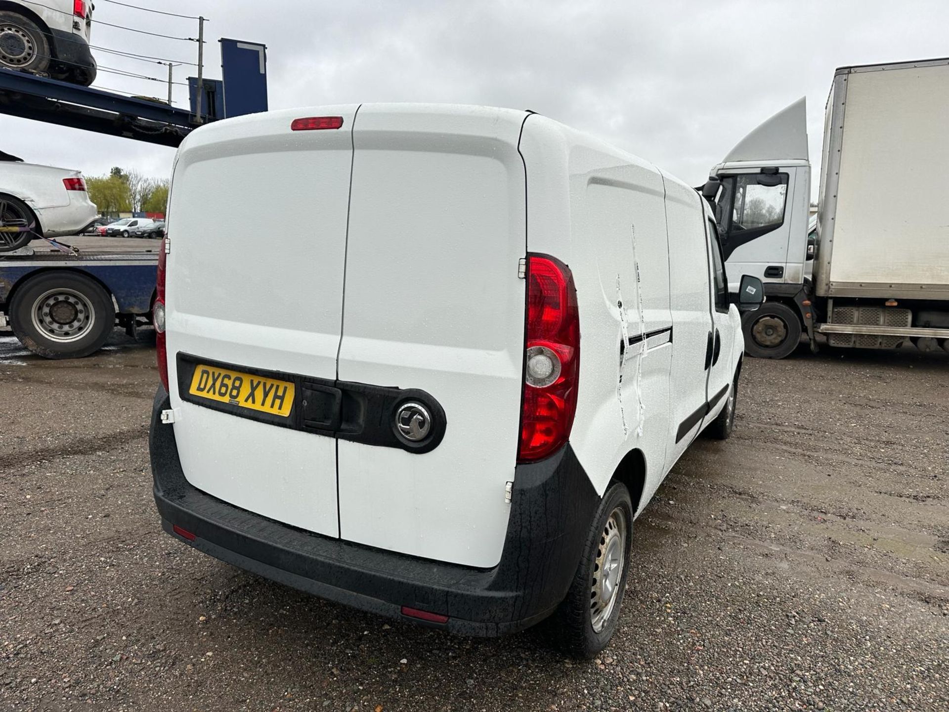 2018 68 VAUXHALL COMBO LWB PANEL VAN - 82K MILES - 1.6 6 SPEED - LWB - EURO 6 - PLY LINED - Image 2 of 7