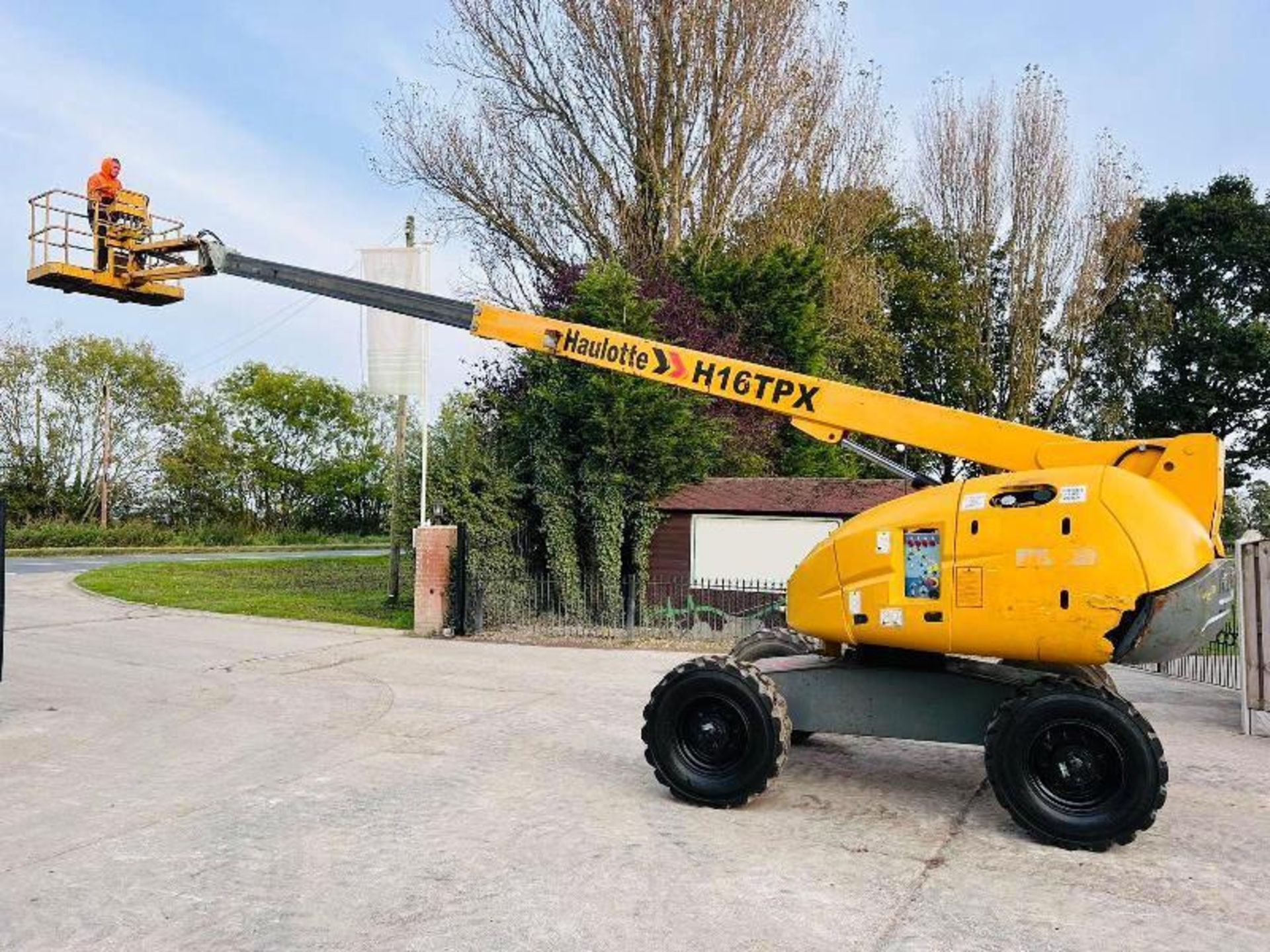 HAULOTTE H16TPX AIREL PLATFORM *16M REACH, YEAR 2012* C/W TELESCOPIC BOOM - Image 13 of 14