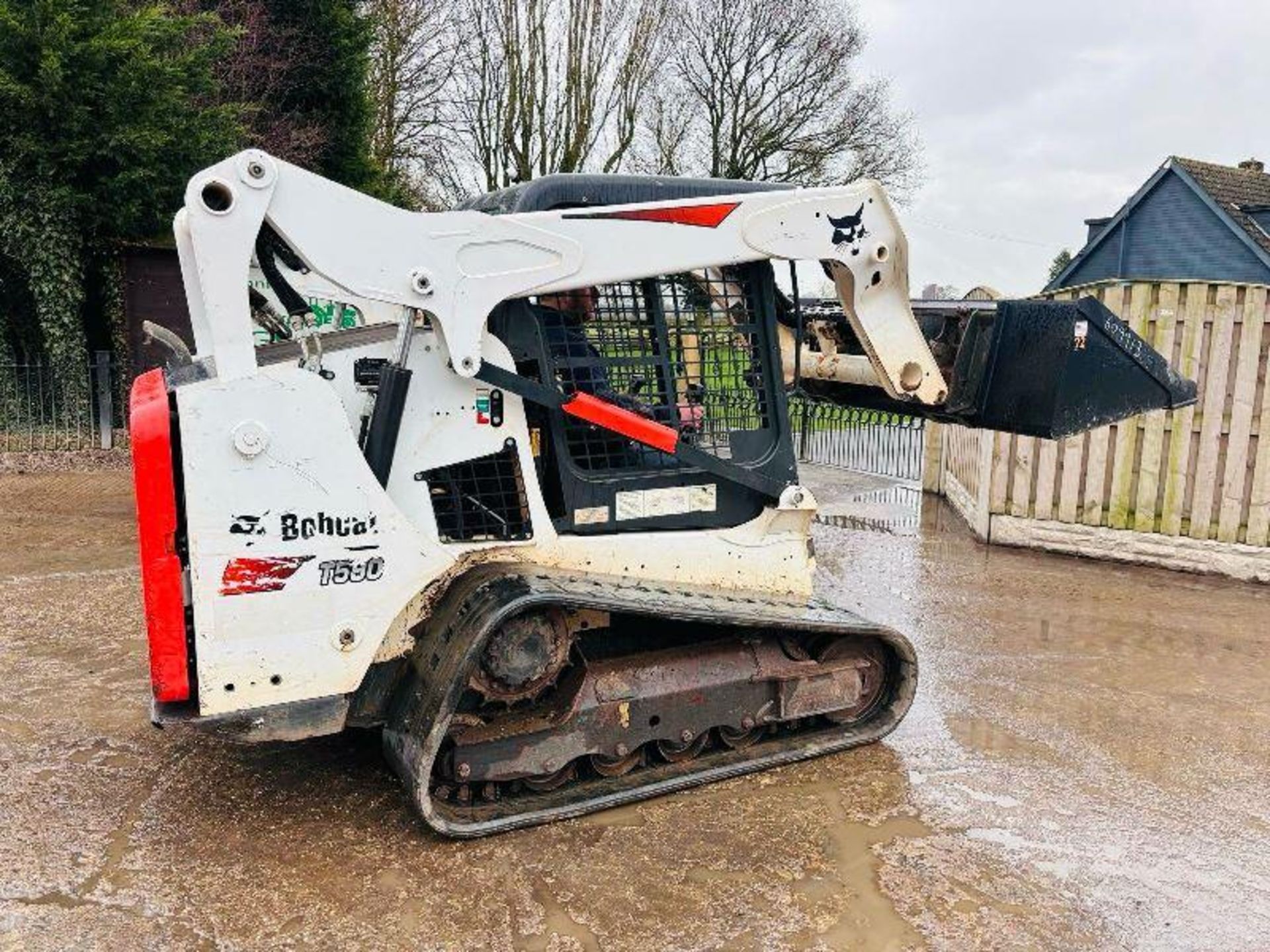 BOBCAT T590 TRACKED SKIDSTEER *YEAR 2019, 3554 HOURS* C/W BUCKET - Image 8 of 19