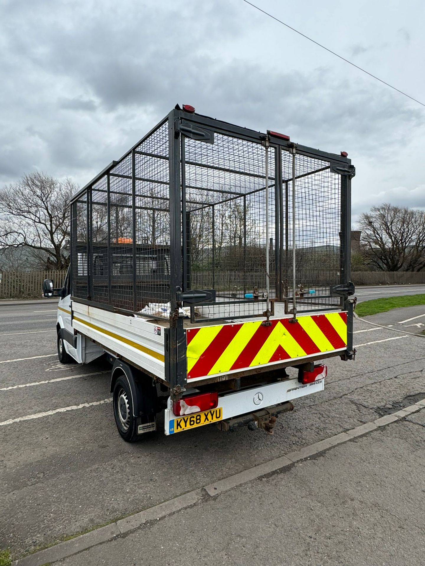 2018 68 MERCEDES SPRINTER CAGED TIPPER - 63K MILES - EURO 6 - 1 KEY - Image 8 of 13