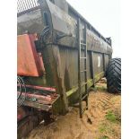 2004 RICHARD WESTERN 12 TON MUCK SPREADER