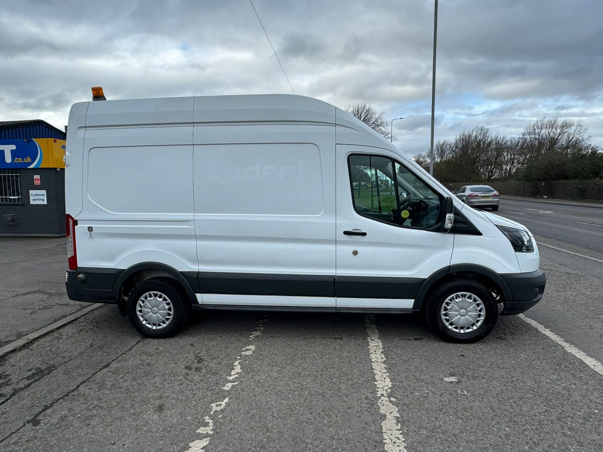 2018 18 FORD TRANSIT 350 PANEL VAN - 114K MILES - L2 H3 FWD - AIR CON - IDEAL CAMPER CONVERSION - Bild 9 aus 14