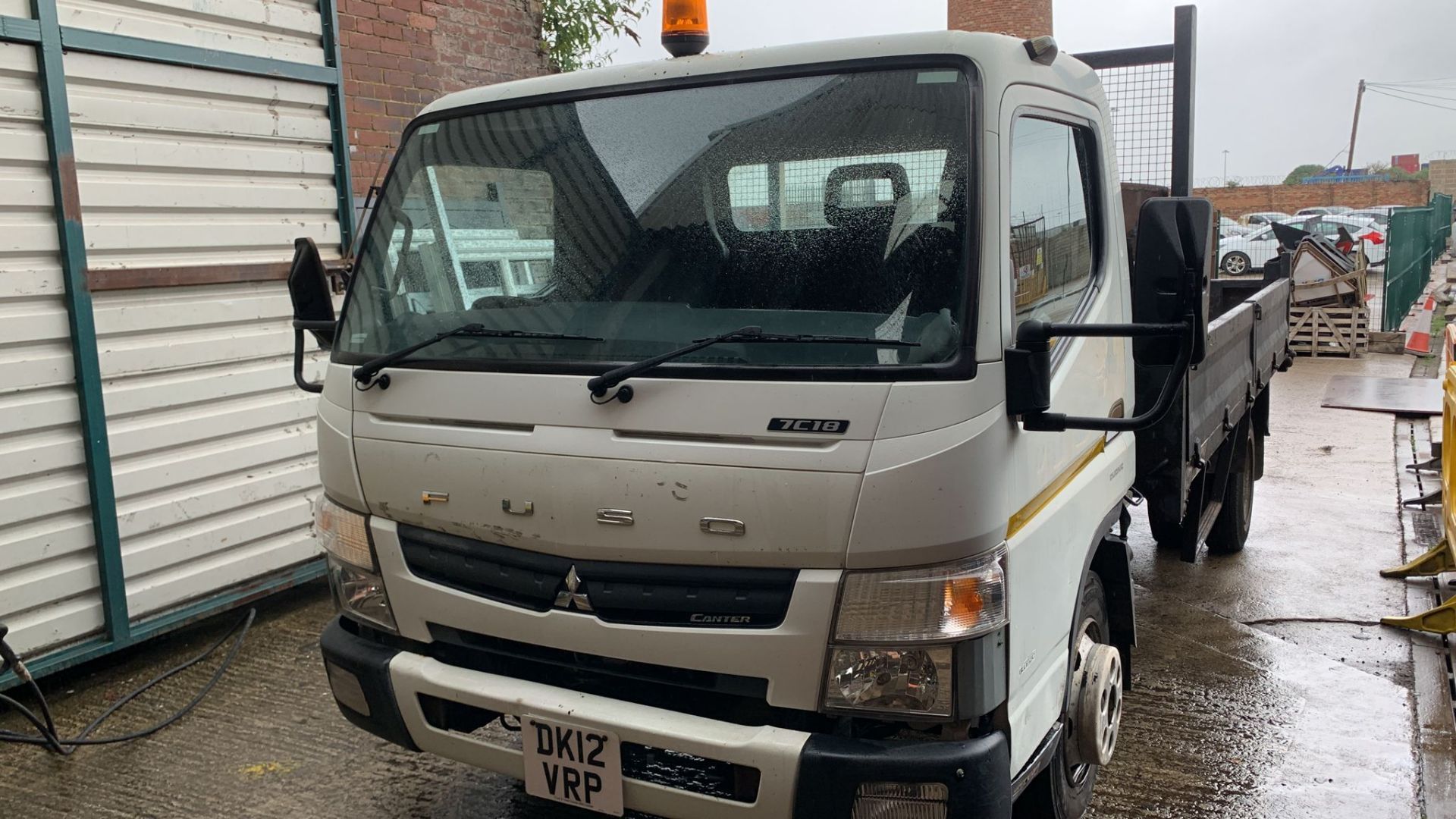 MITSUBISHI FUSO CANTER 7C18 34 AUTO - 7.5 TONNE - 3.0 DIESEL - INSULATED BED - Image 3 of 13