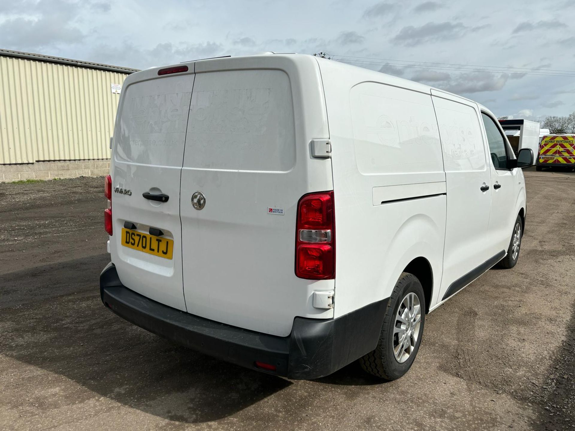 2020 70 VAUXHALL VIVARO DYNAMIC PABEL VAN - 70K MILES - AIR CON - EURO 6 - PLY LINED - Image 7 of 10