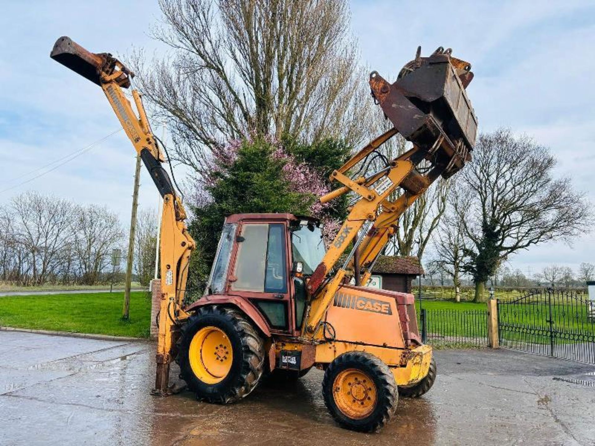 CASE 580K 4WD BACKHOE DIGGER C/W EXTENDING DIG - Image 7 of 20