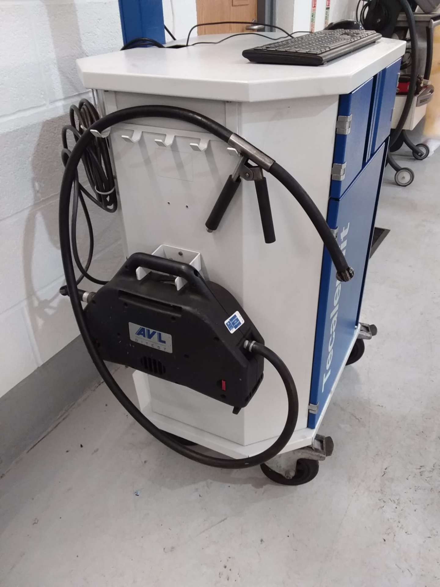 Tecalemit Rolling Road Brake Tester and AVL d-Link gas emission analyser with display read out - Image 3 of 10