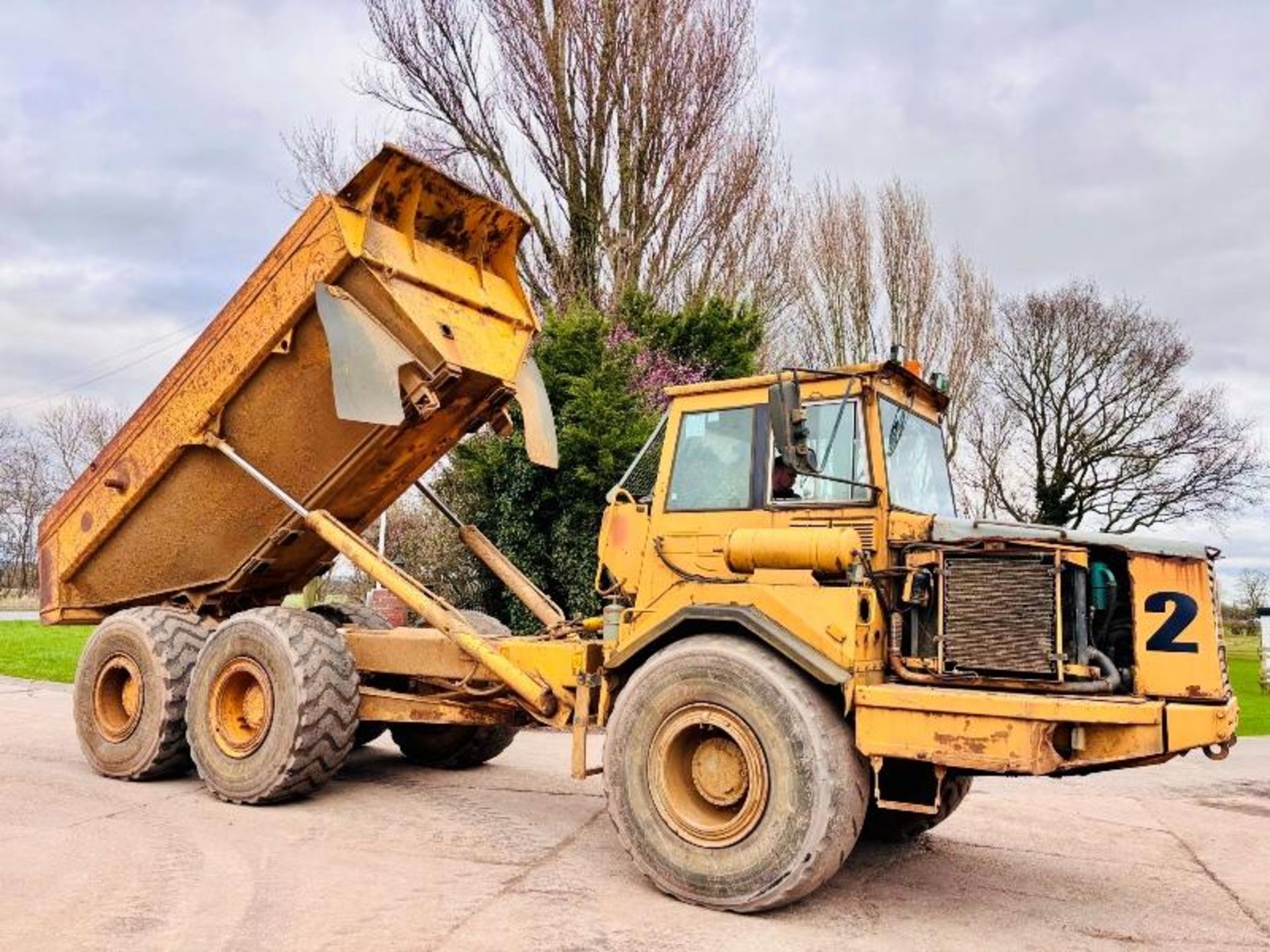 VOLVO A25C 6X6 ARTICULATED DUMP TRUCK - Bild 8 aus 18