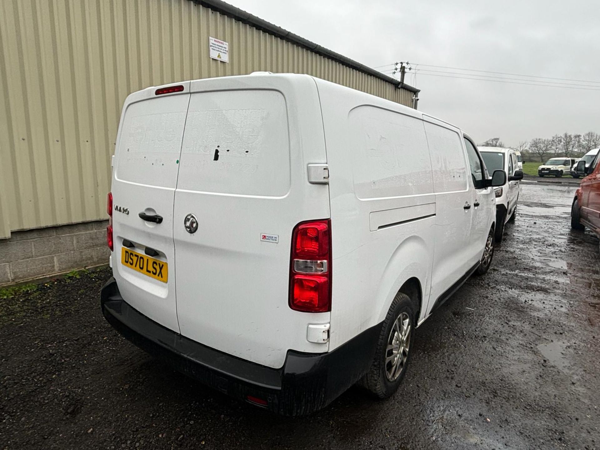 2020 70 VAUXHALL VIVARO LWB DYNAMIC PANEL VAN - 47K MILES - AIR CON - 6 SPEED - PLY LINED - Image 9 of 12