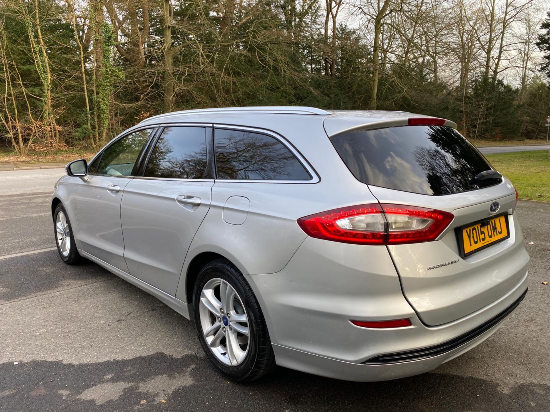 2015 FORD MONDEO TITANIUM ( X PACK ) ESTATE - 155K MILES - 2 KEYS - FSH & RECEIPTS FOR WORK PRESENT - Bild 5 aus 19