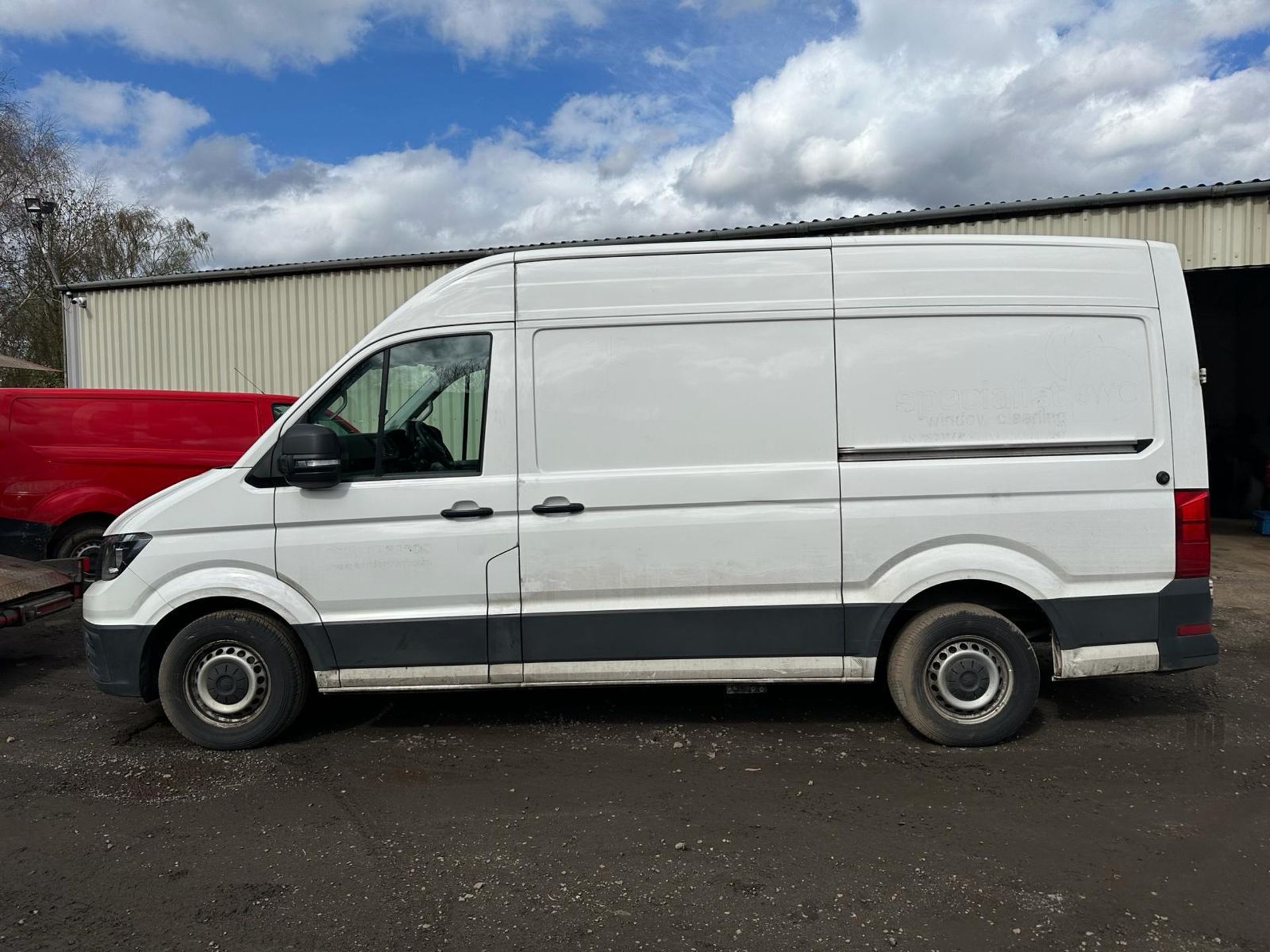 2019 19 VOLKSWAGEN CRAFTER TRENDLINE PANEL VAN - 101K MILES - AIR CON - CRUISE CONTROL - MWB - Image 4 of 7