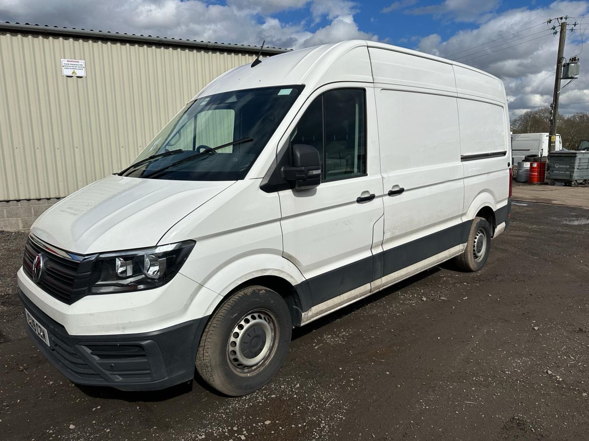 2019 19 VOLKSWAGEN CRAFTER TRENDLINE PANEL VAN - 101K MILES - AIR CON - CRUISE CONTROL - MWB - Image 2 of 7