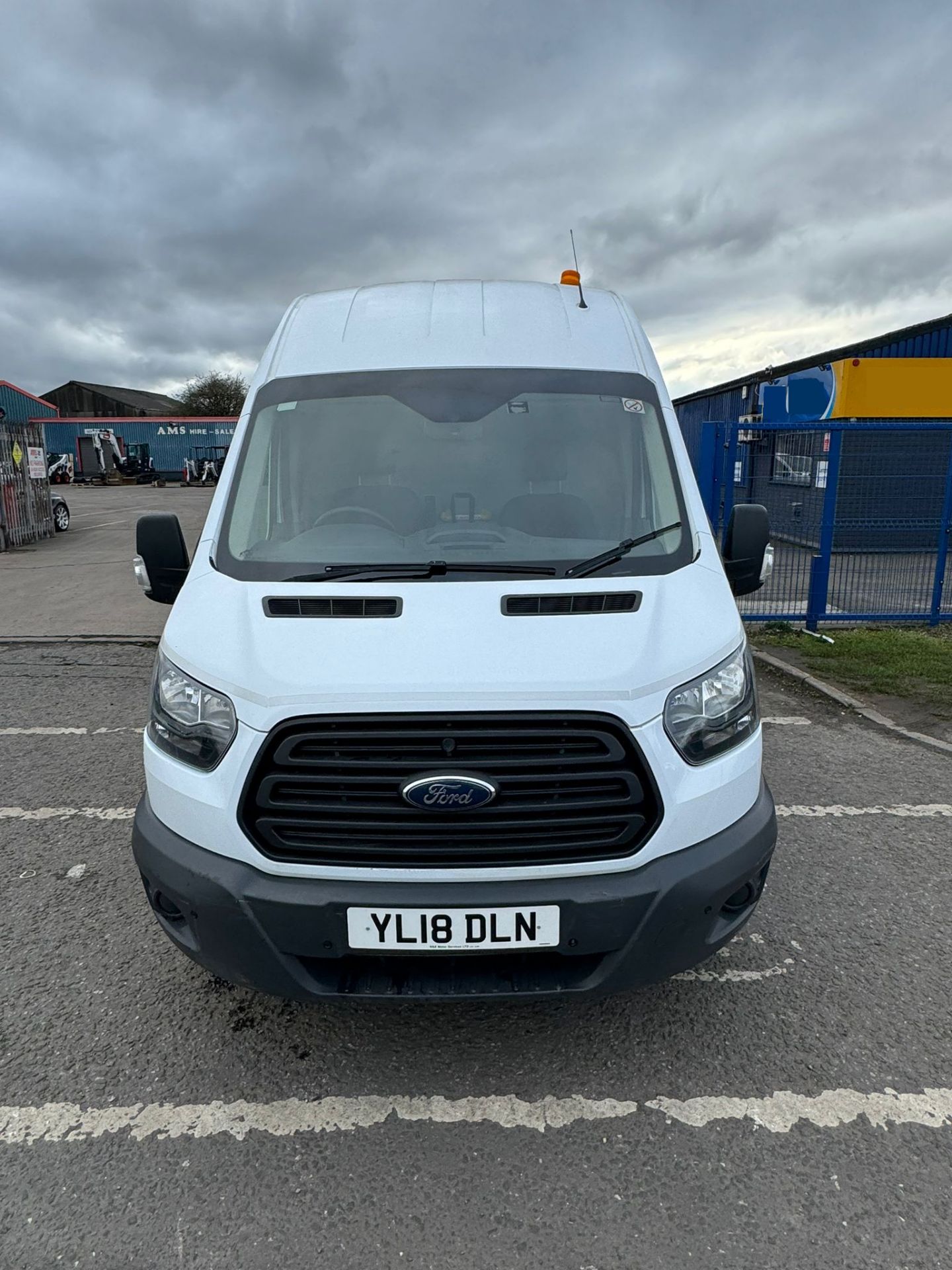 2018 18 FORD TRANSIT 350 PANEL VAN - 114K MILES - L2 H3 FWD - AIR CON - IDEAL CAMPER CONVERSION - Bild 2 aus 14