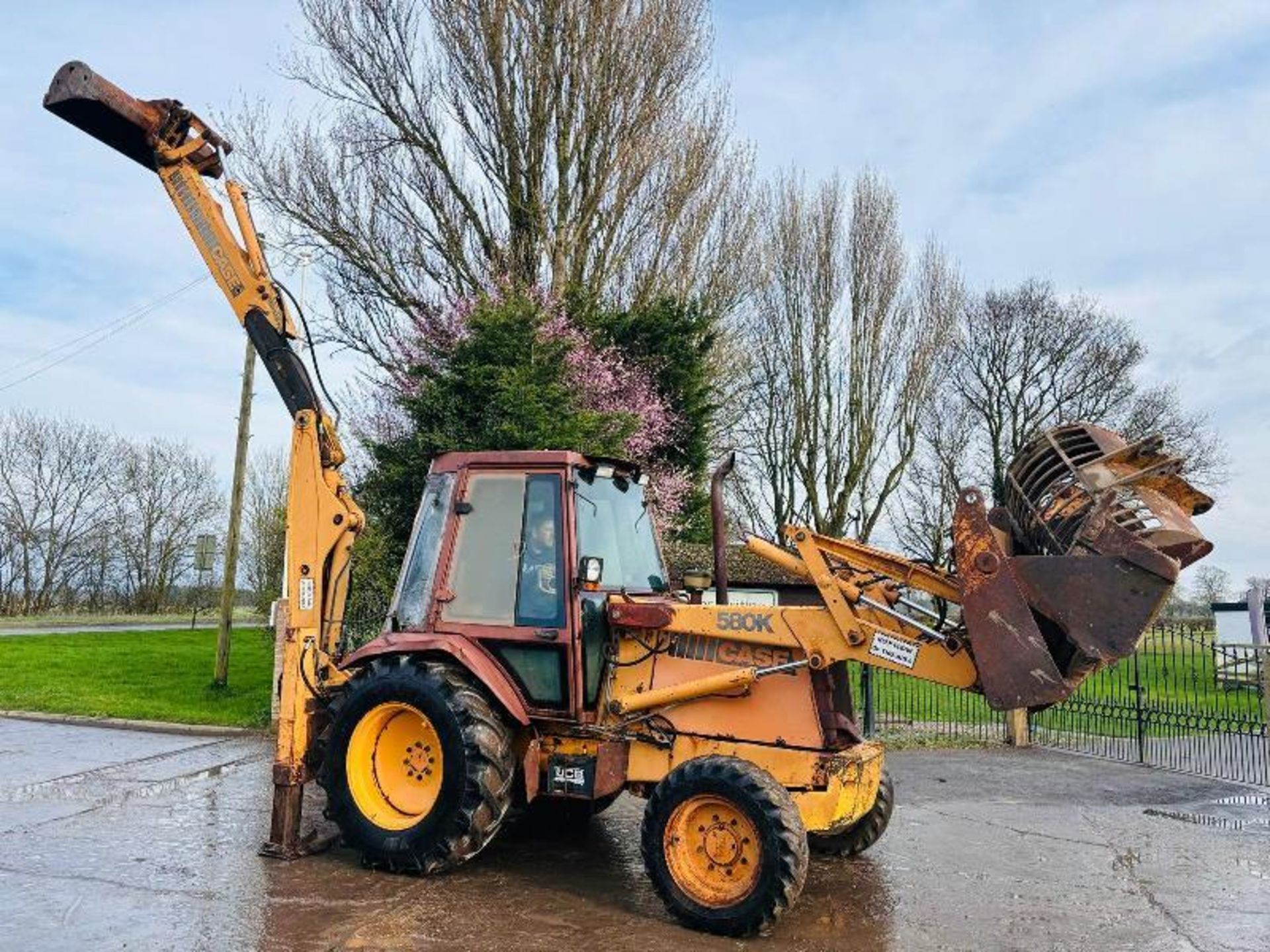 CASE 580K 4WD BACKHOE DIGGER C/W EXTENDING DIG - Image 12 of 20