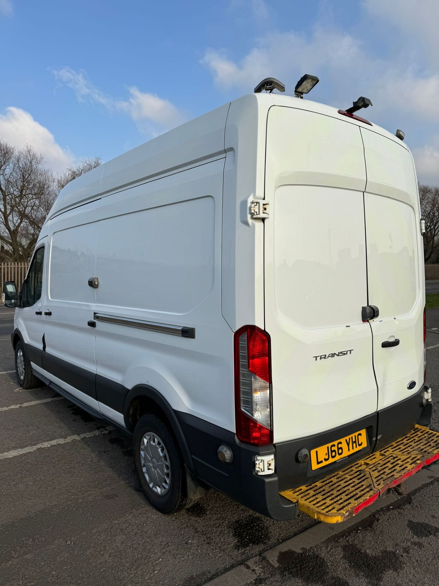 2016 66 FORD TRANSIT 350 L3 H3 PANEL VAN - 170K MILES - EURO 6 - AIR CON - Image 7 of 11