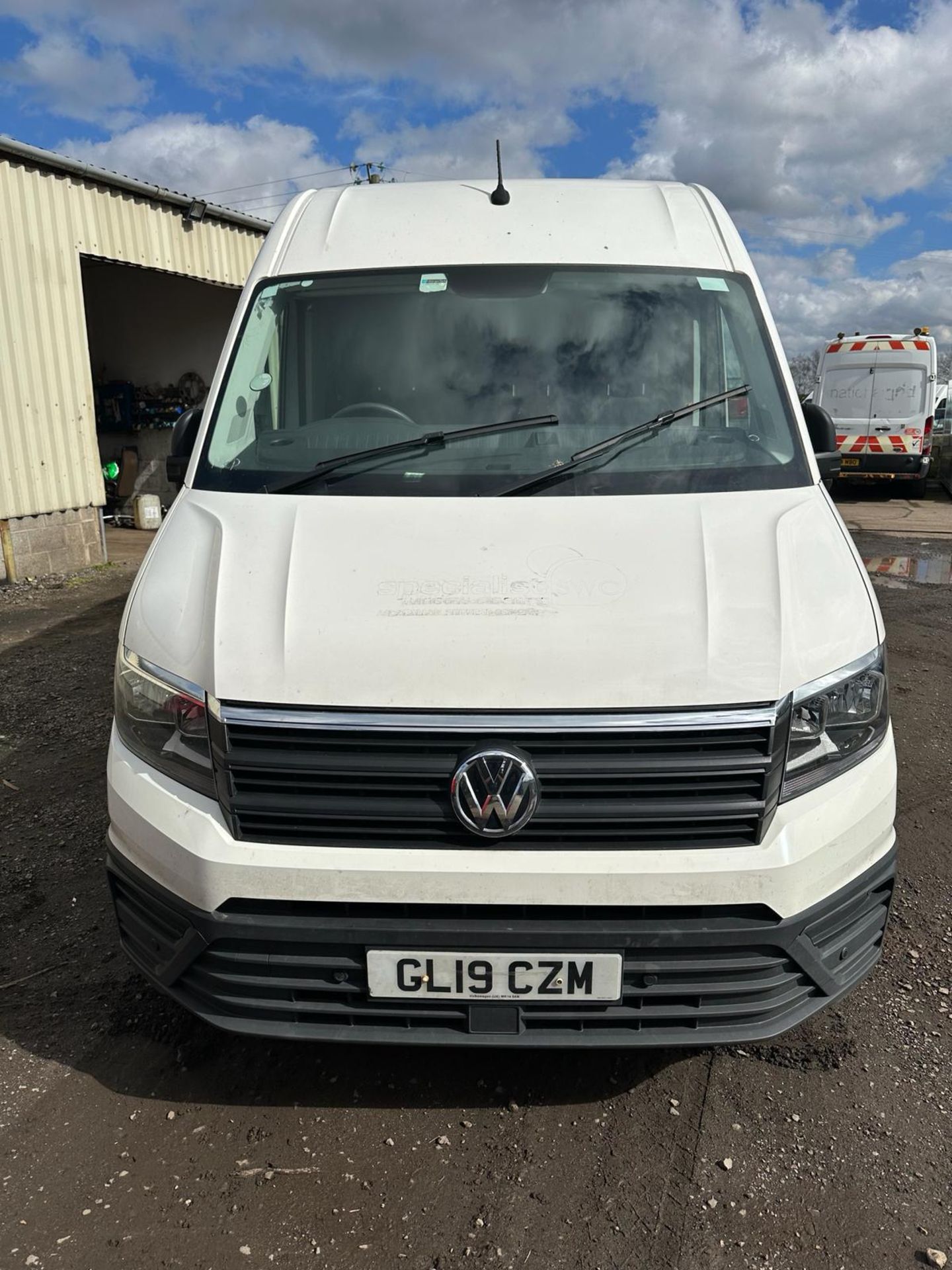 2019 19 VOLKSWAGEN CRAFTER TRENDLINE PANEL VAN - 101K MILES - AIR CON - CRUISE CONTROL - MWB - Image 3 of 7