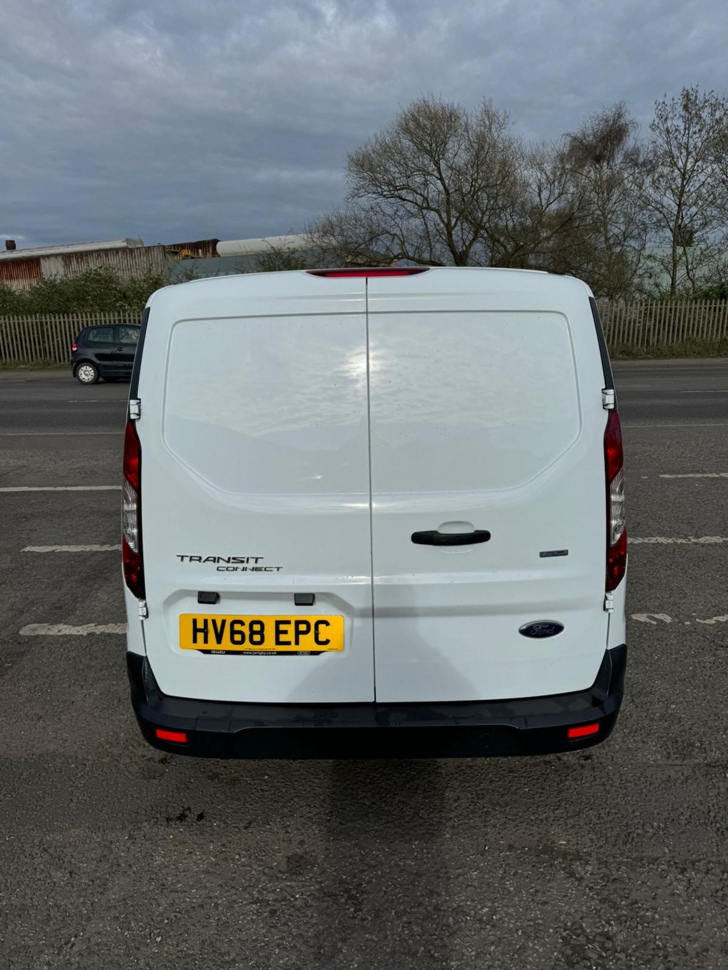 2018 68 FORD TRANSIT CONNECT L2 LWB PANEL VAN - 90K MILES - EURO 6 - 6 SPEED - PLY LINED - Image 6 of 12