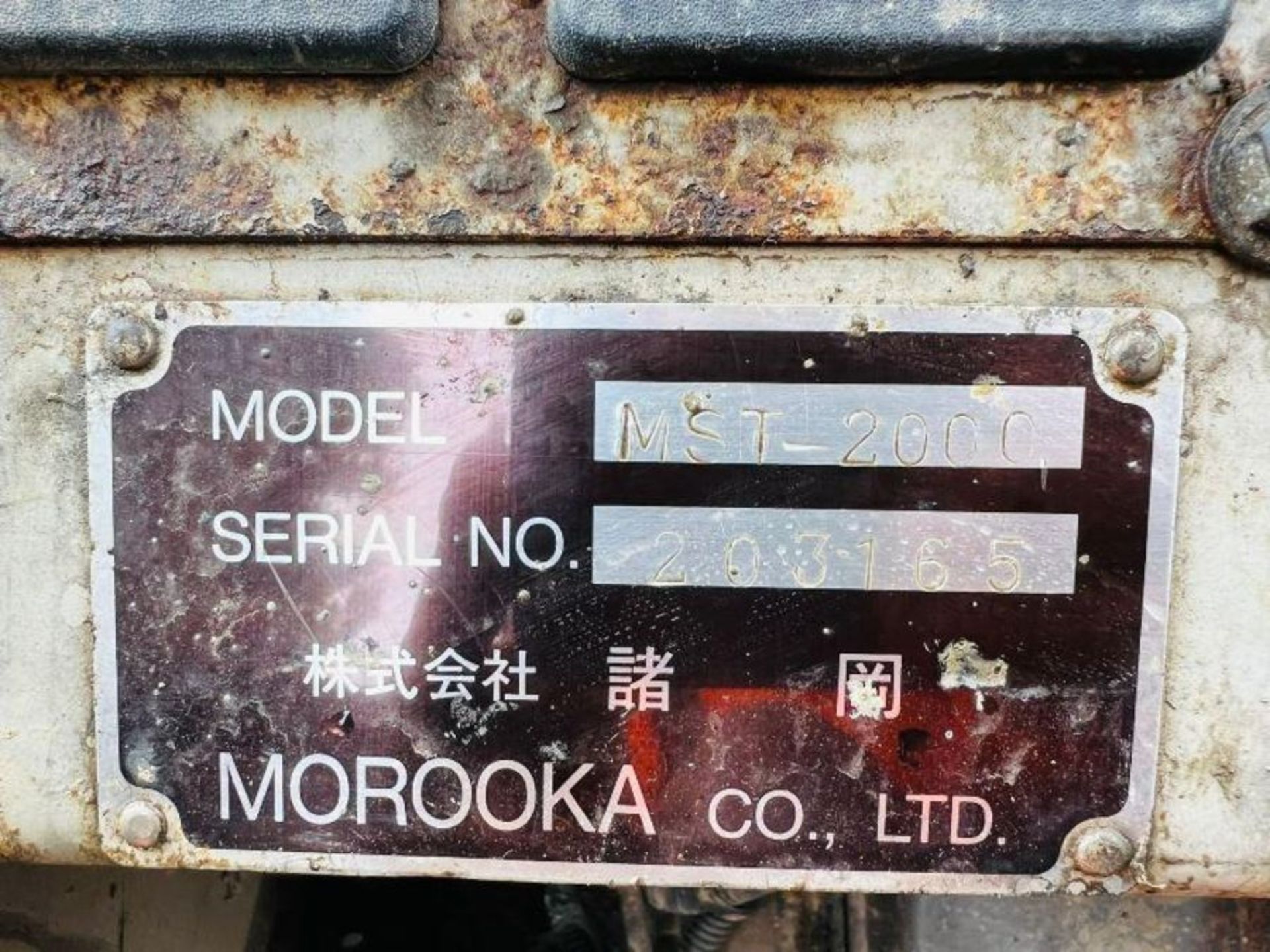 MOROOKA MST2000 TRACKED DUMPER C/W CONCRETE SHOOT & REVERSE CAMERA - RECENTLY SERVICED. - Bild 10 aus 13