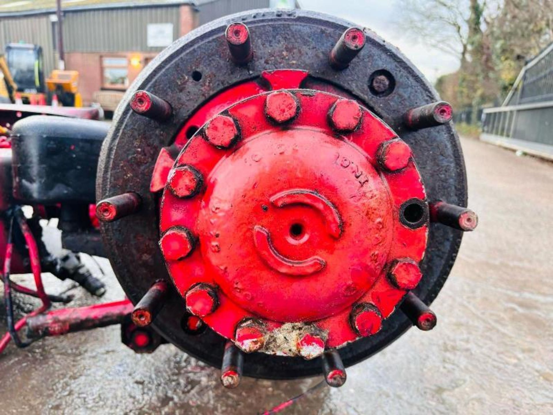 IVECO V8 TURBO ENGINE C/W GEAR BOX, PUMP & 10 STUD AXLES - Image 4 of 16