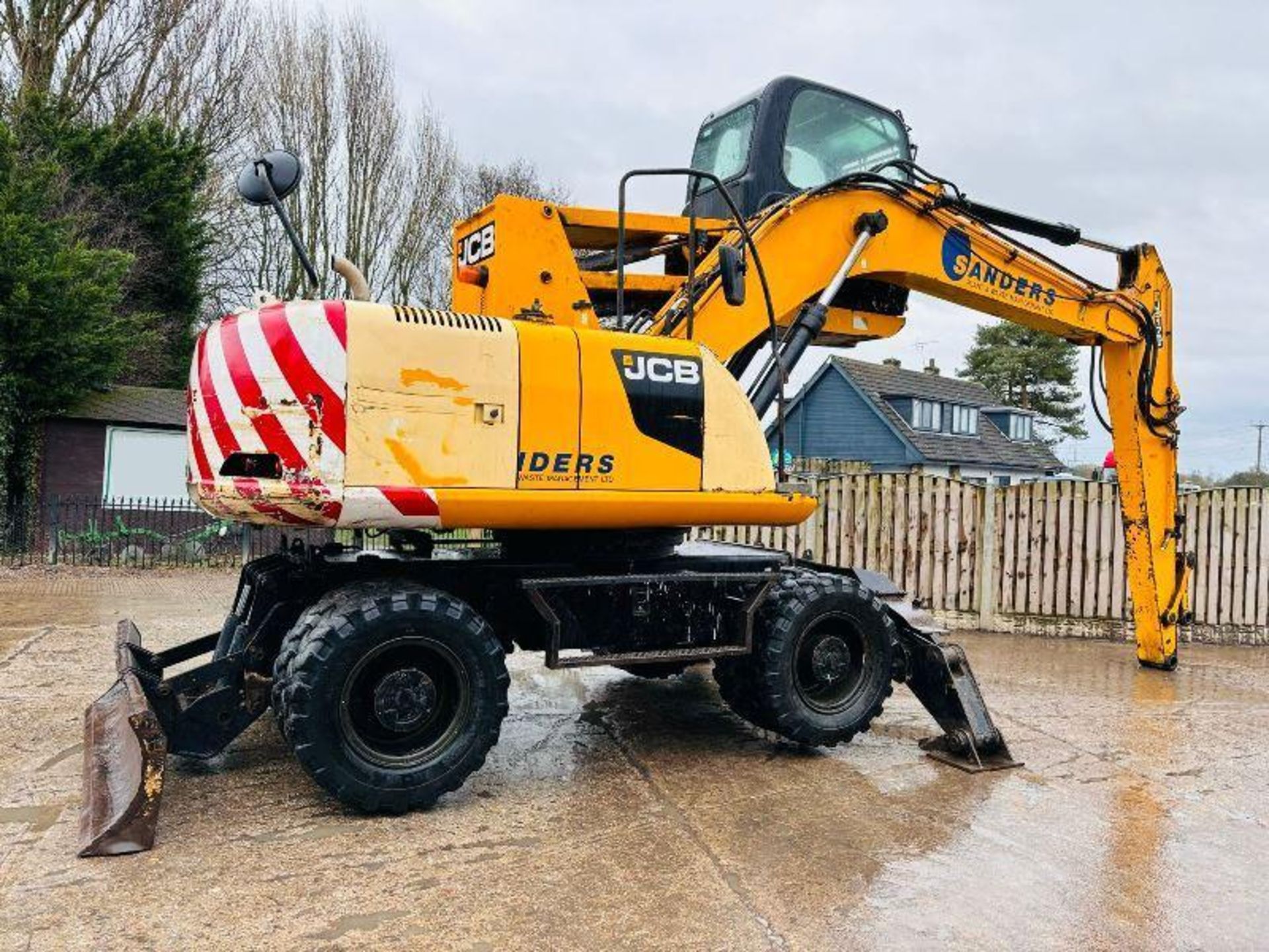 JCB JS175W WHEELED EXCAVATOR *YEAR 2012* C/W FRONT BLADE - Image 17 of 19