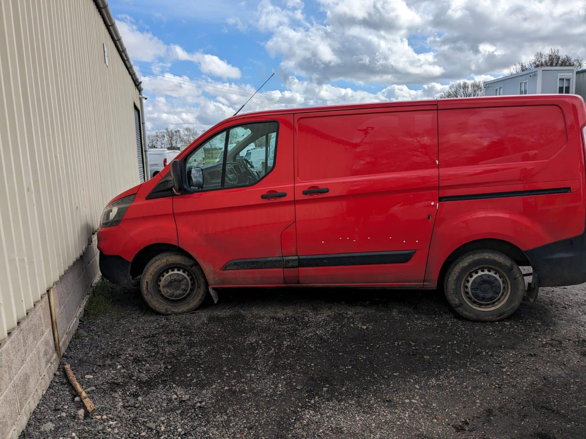 2018 18 FORD TRANSIT CUSTOM PANEL VAN - 96K MILES - EURO 6 - PLY LINED - AIR CON - Image 2 of 3