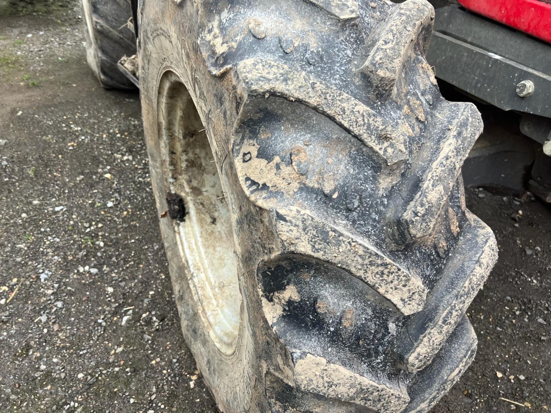 2010 MASSEY FERGUSON 5455 - LOADER TRACTOR - 7700 HOURS - Bild 22 aus 30