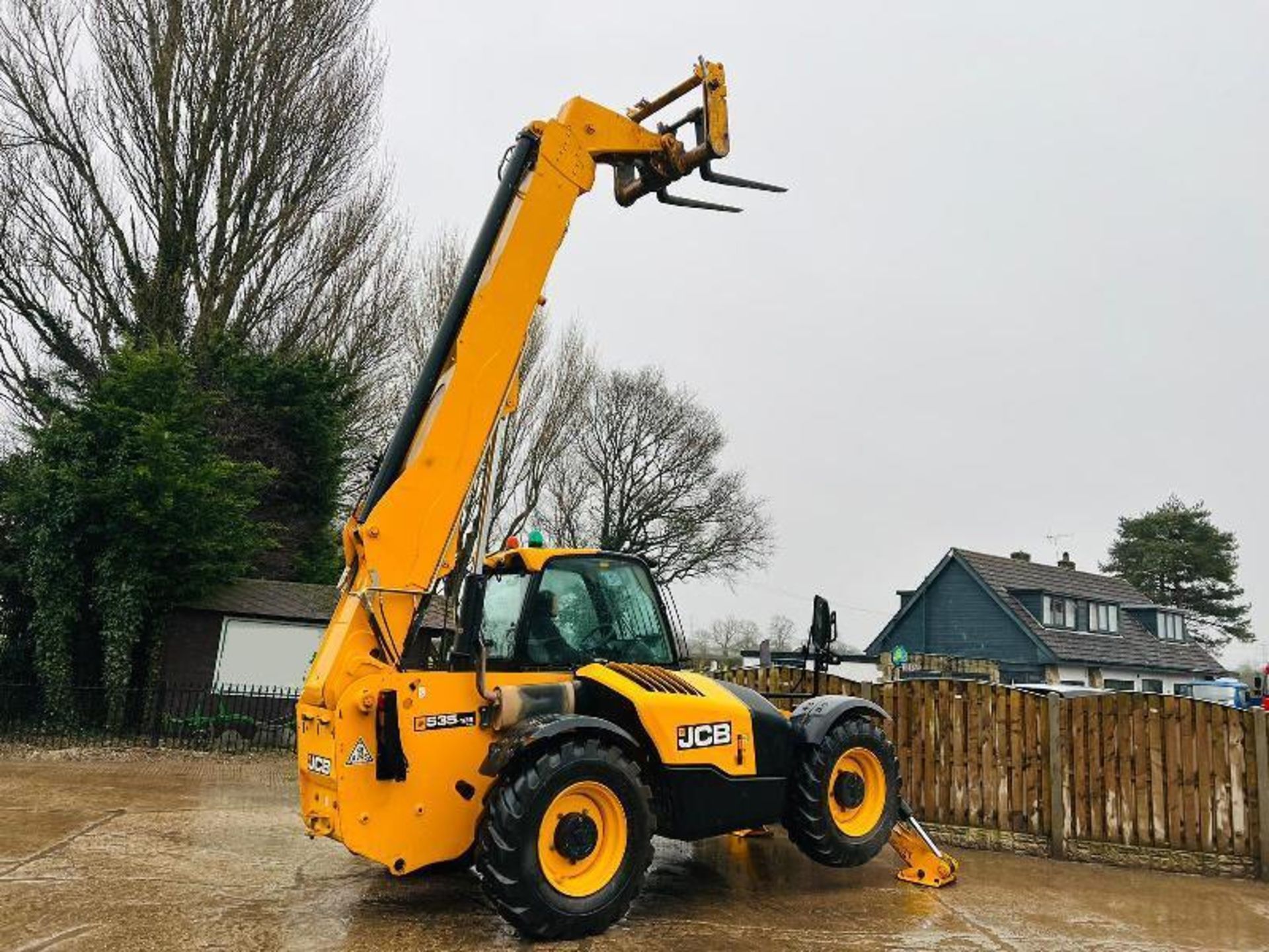 JCB 535-125HI VIZ 4WD TELEHANDLER *YEAR 2019,12.5 METER REACH* C/W PALLET TINES - Image 14 of 16