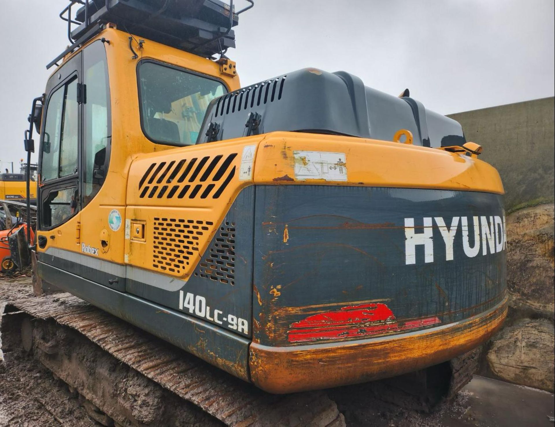 2014 HYUNDAI 14LC 14 TON DIGGER - 5300 HOURS - Bild 2 aus 8