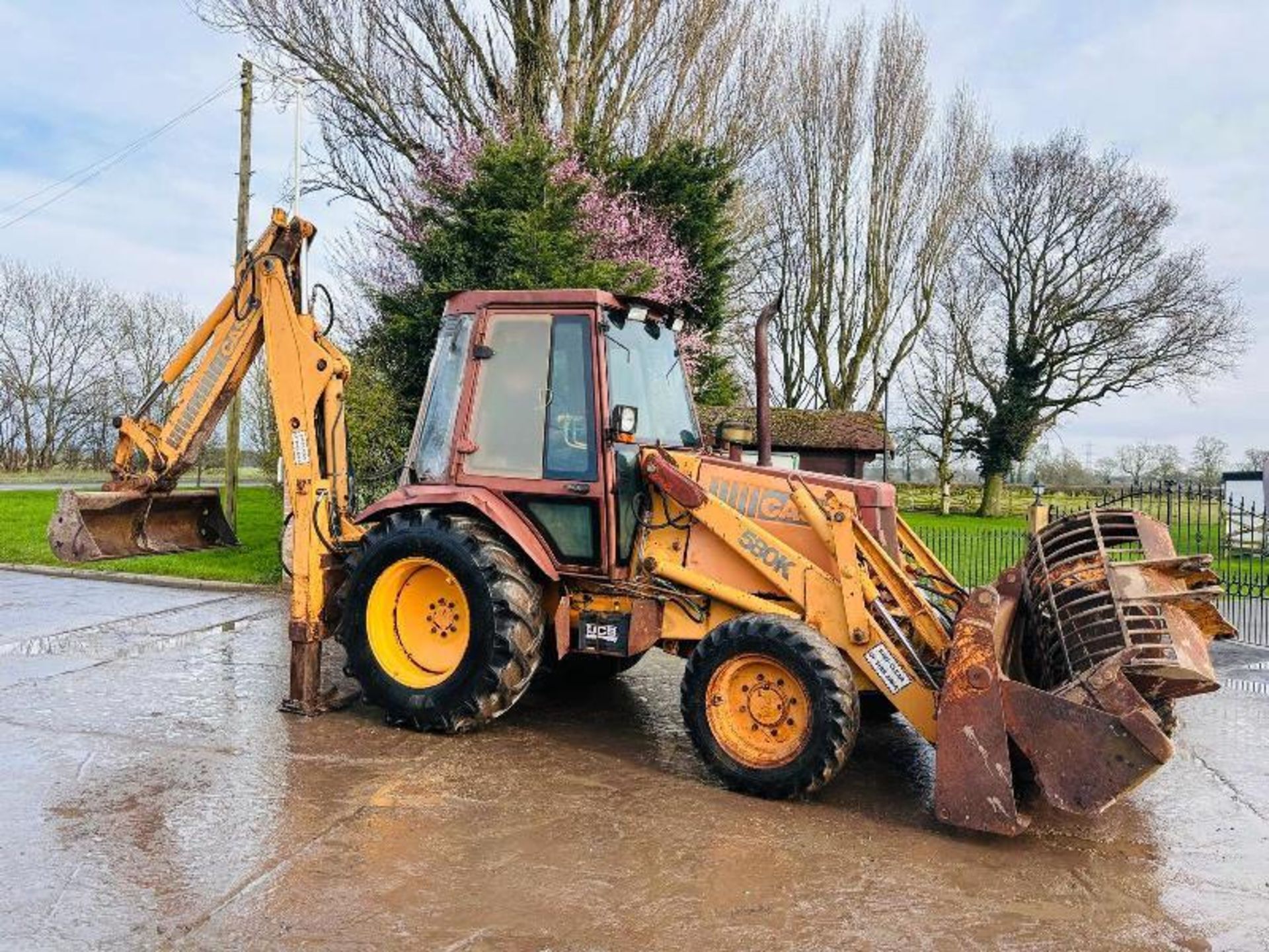 CASE 580K 4WD BACKHOE DIGGER C/W EXTENDING DIG - Image 11 of 20