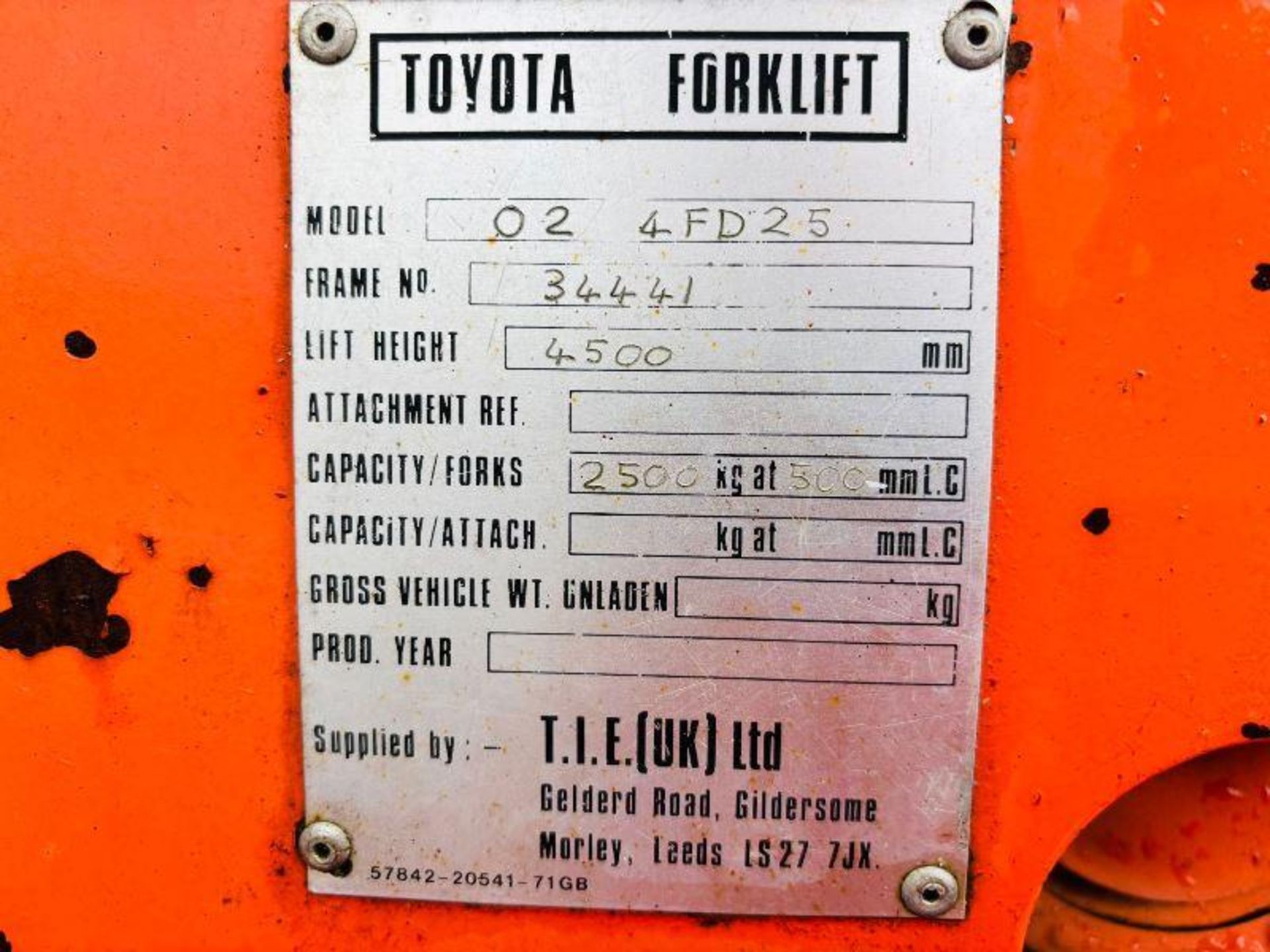 TOYOTA 4FD25 DIESEL FORKLIFT C/W 2 STAGE MAST - Image 8 of 12