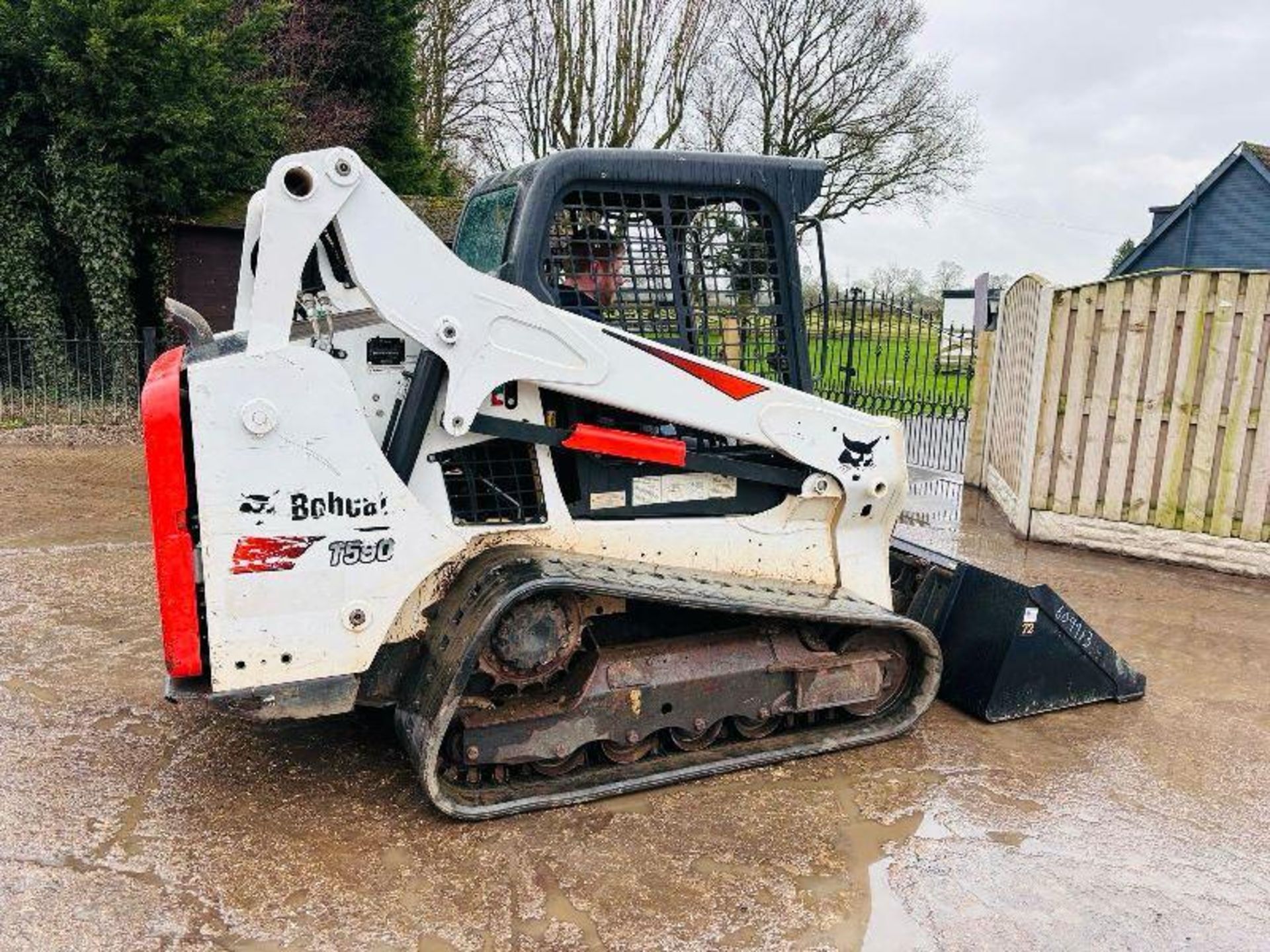 BOBCAT T590 TRACKED SKIDSTEER *YEAR 2019, 3554 HOURS* C/W BUCKET - Image 13 of 19