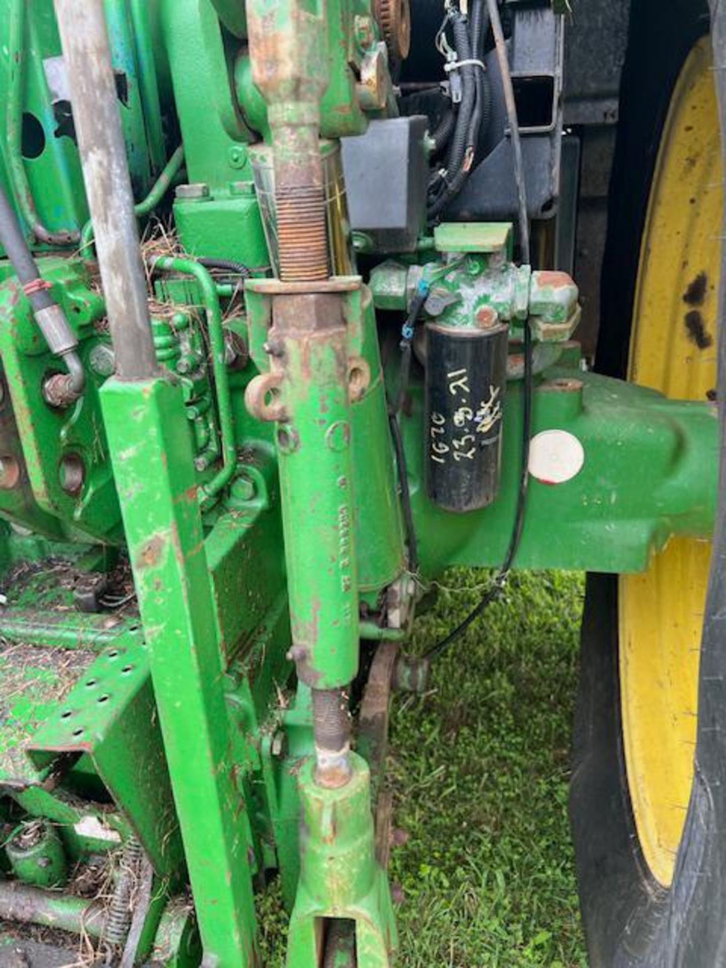 2000 JOHN DEERE 7810 TRACTOR - AIR CON - 10600 HOURS - Image 16 of 19