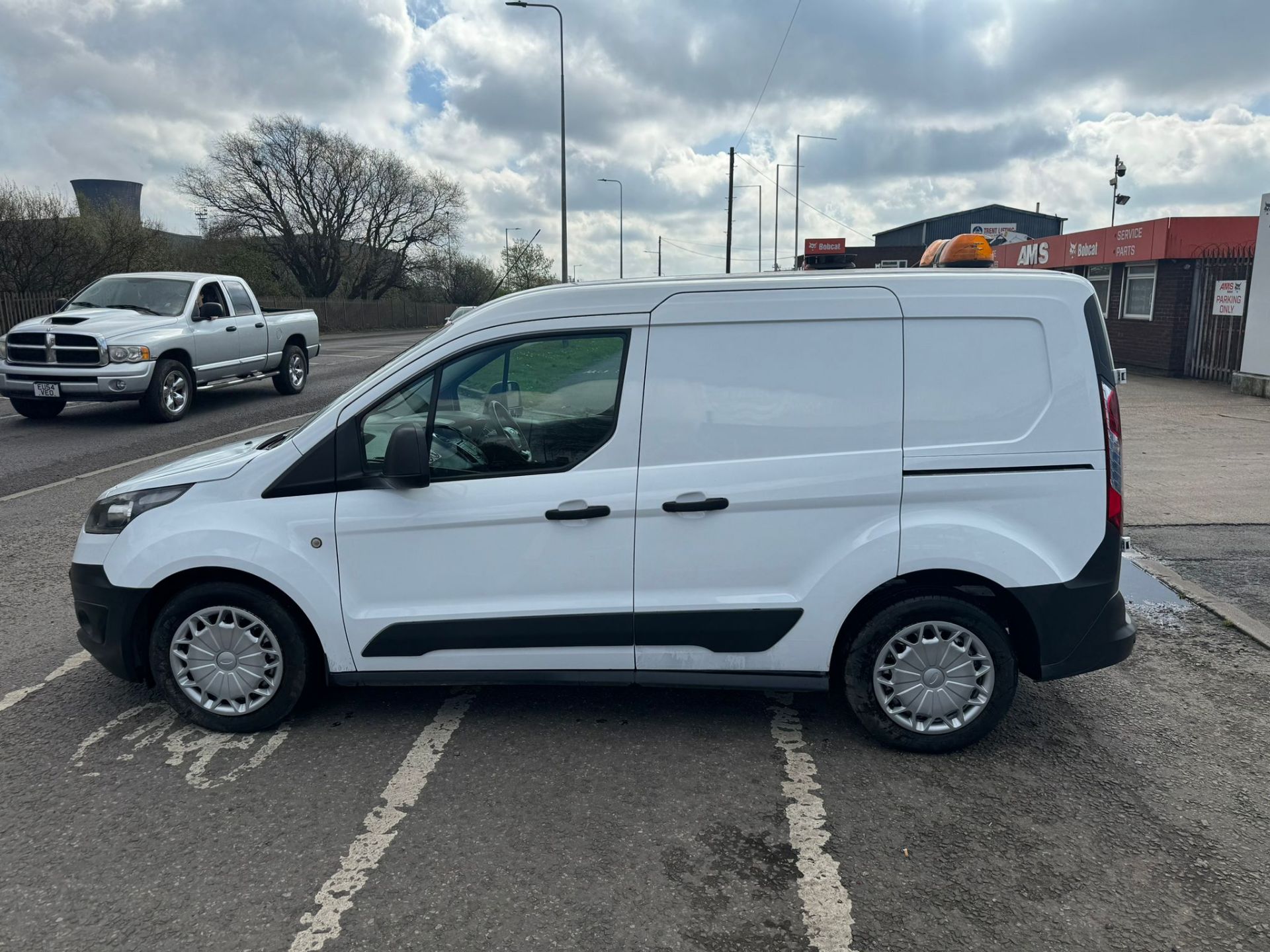 2015 15 FORD TRANSIT CONNECT PANEL VAN - 86K MILES - AIR CON - EX WATER BOARD - Image 4 of 13