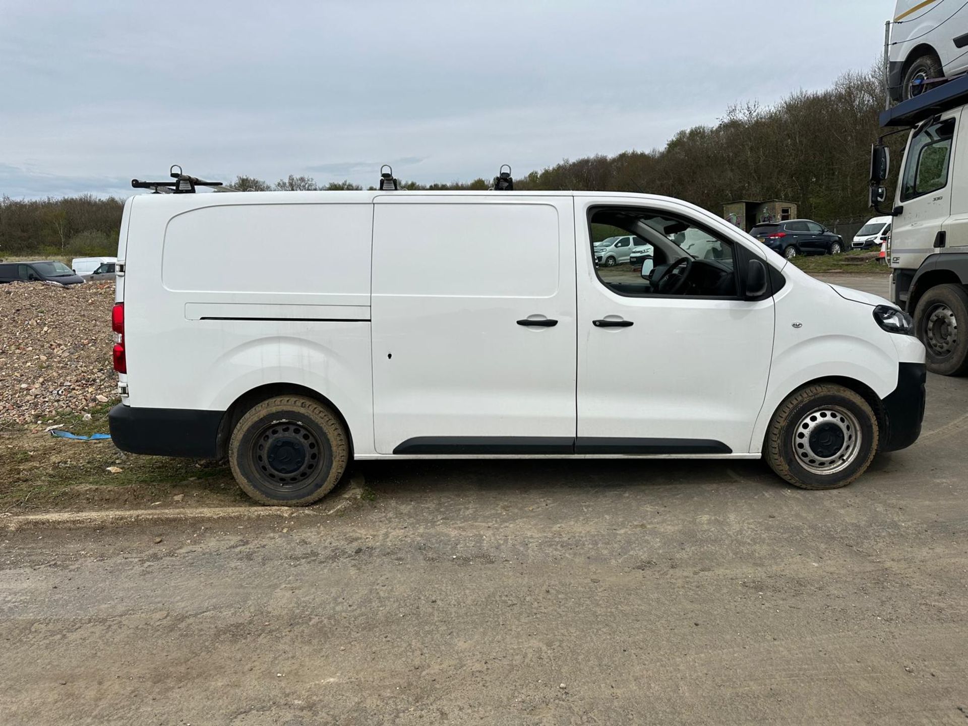 2020 20 CITROEN DISPATCH PANEL VAN - 2.0 6 SPEED - 111K MILES - AIR CON - PLY LINED - EURO 6  - Image 4 of 10