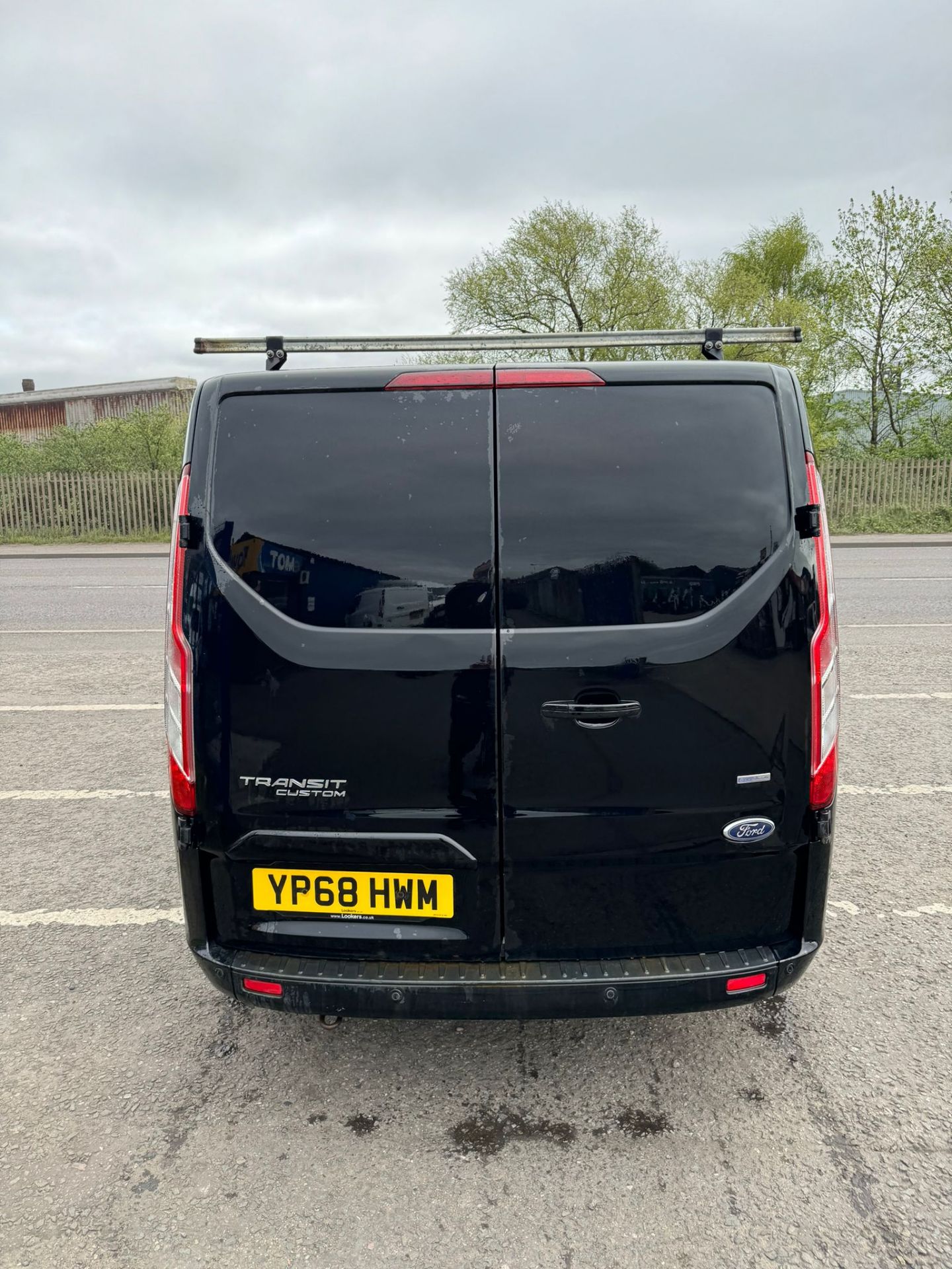 2018 68 FORD TRANSIT CUSTOM LIMITED PANEL VAN - 114K MILES - EURO 6 - AIR CON -  ALLOY WHEELS  - Image 2 of 12