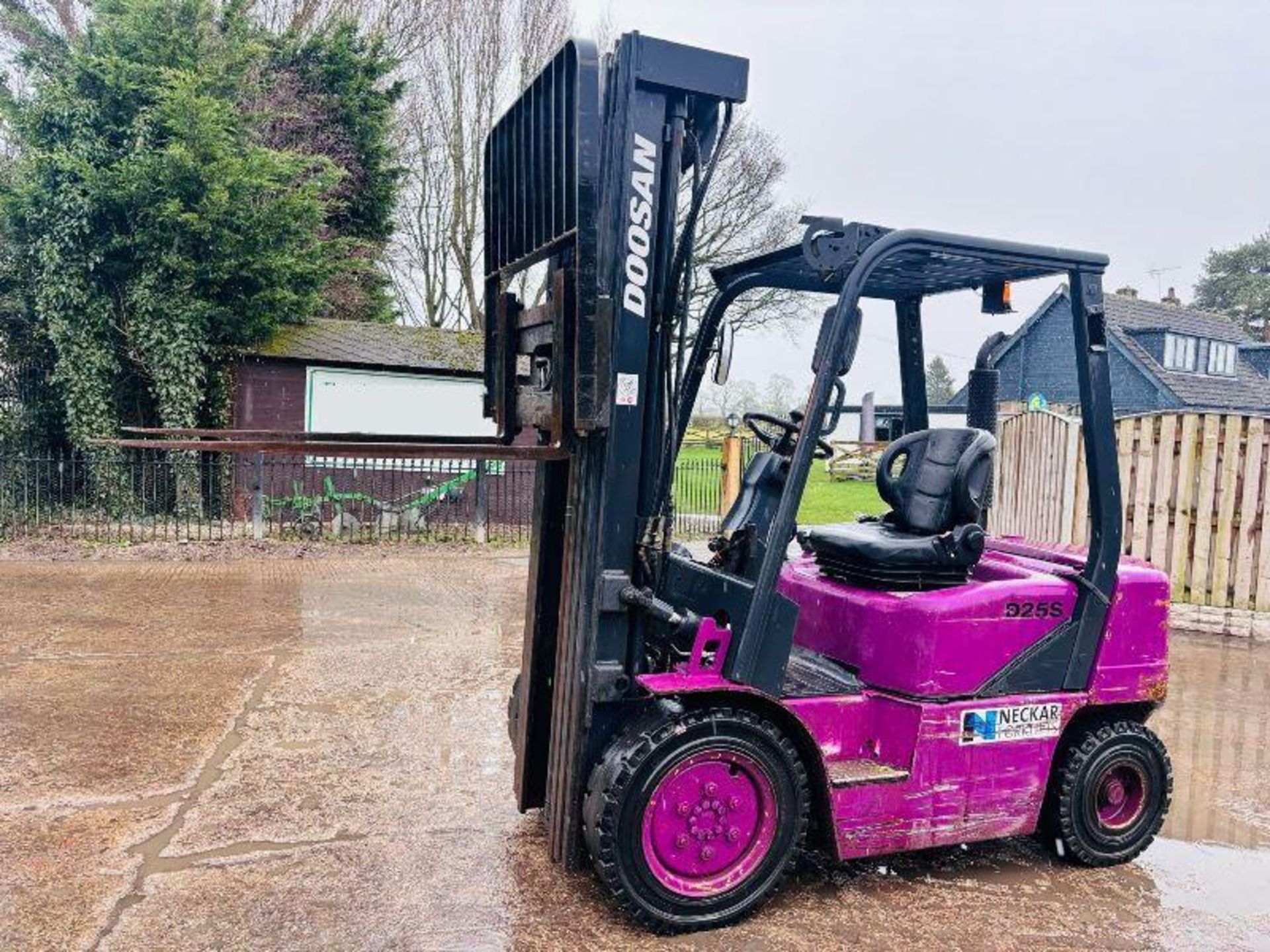 DOOSAN D25S-3 DIESEL FORKLIFT C/W 3 STAGE MAST. - Bild 13 aus 15