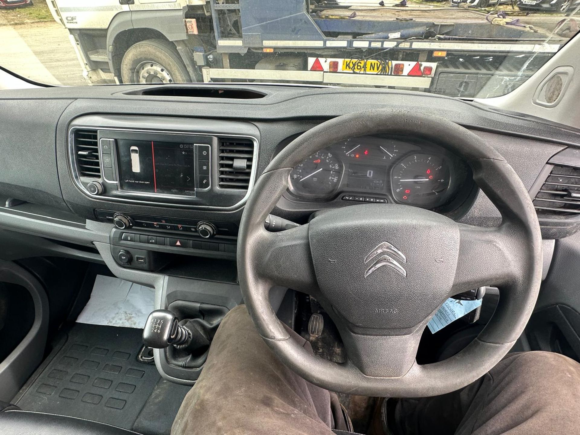 2020 20 CITROEN DISPATCH PANEL VAN - 2.0 6 SPEED - 111K MILES - AIR CON - PLY LINED - EURO 6  - Image 9 of 10