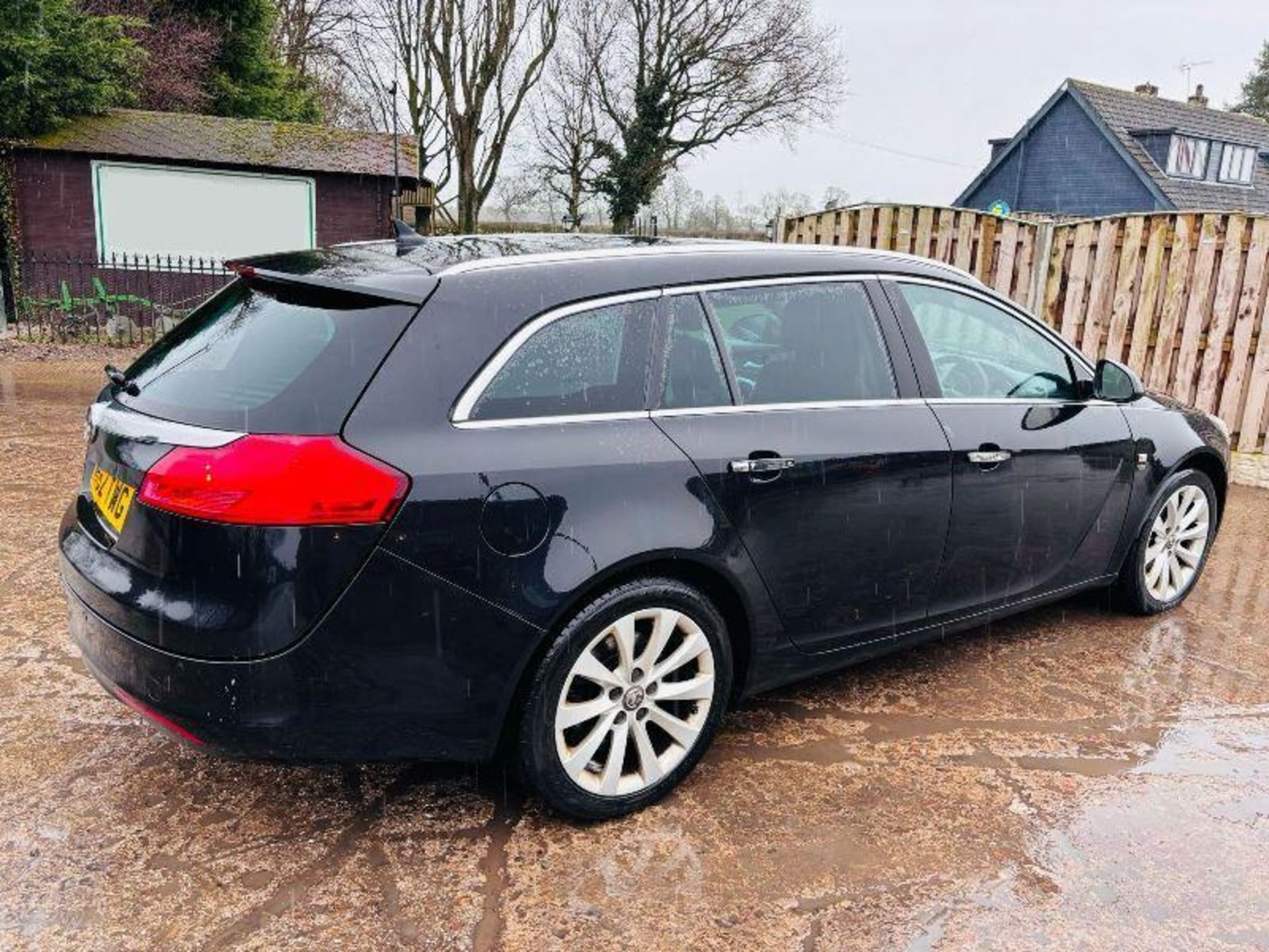 VAUXHALL INSIGNIA 2L DIESEL ESTATE *YEAR 2013* C/W SAT NAV - Image 3 of 14