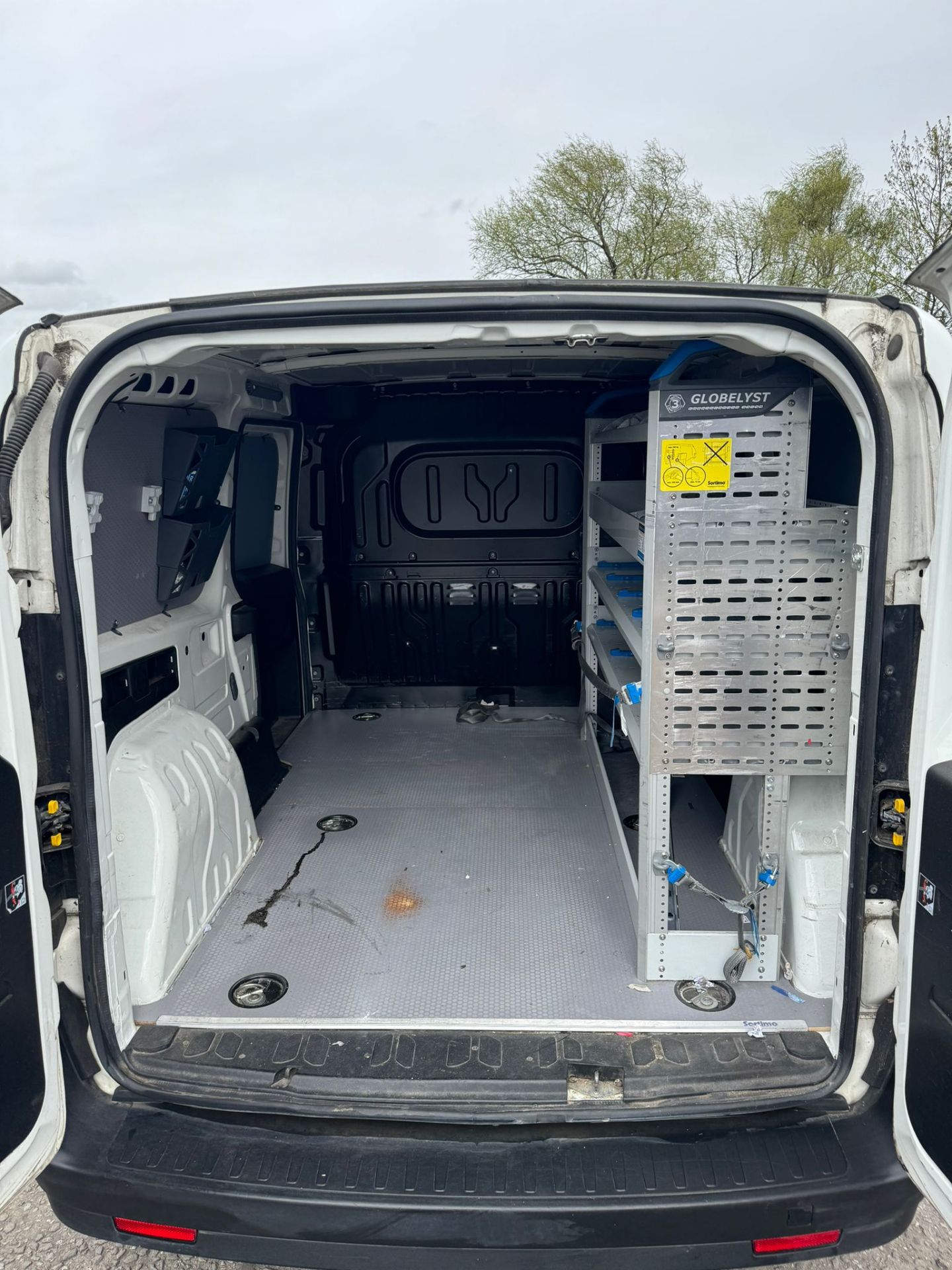 2018 68 VAUXHALL COMBO LWB PANEL VAN - 82K MILES - 1.6 6 SPEED - LWB - EURO 6 - PLY LINED - Image 12 of 12