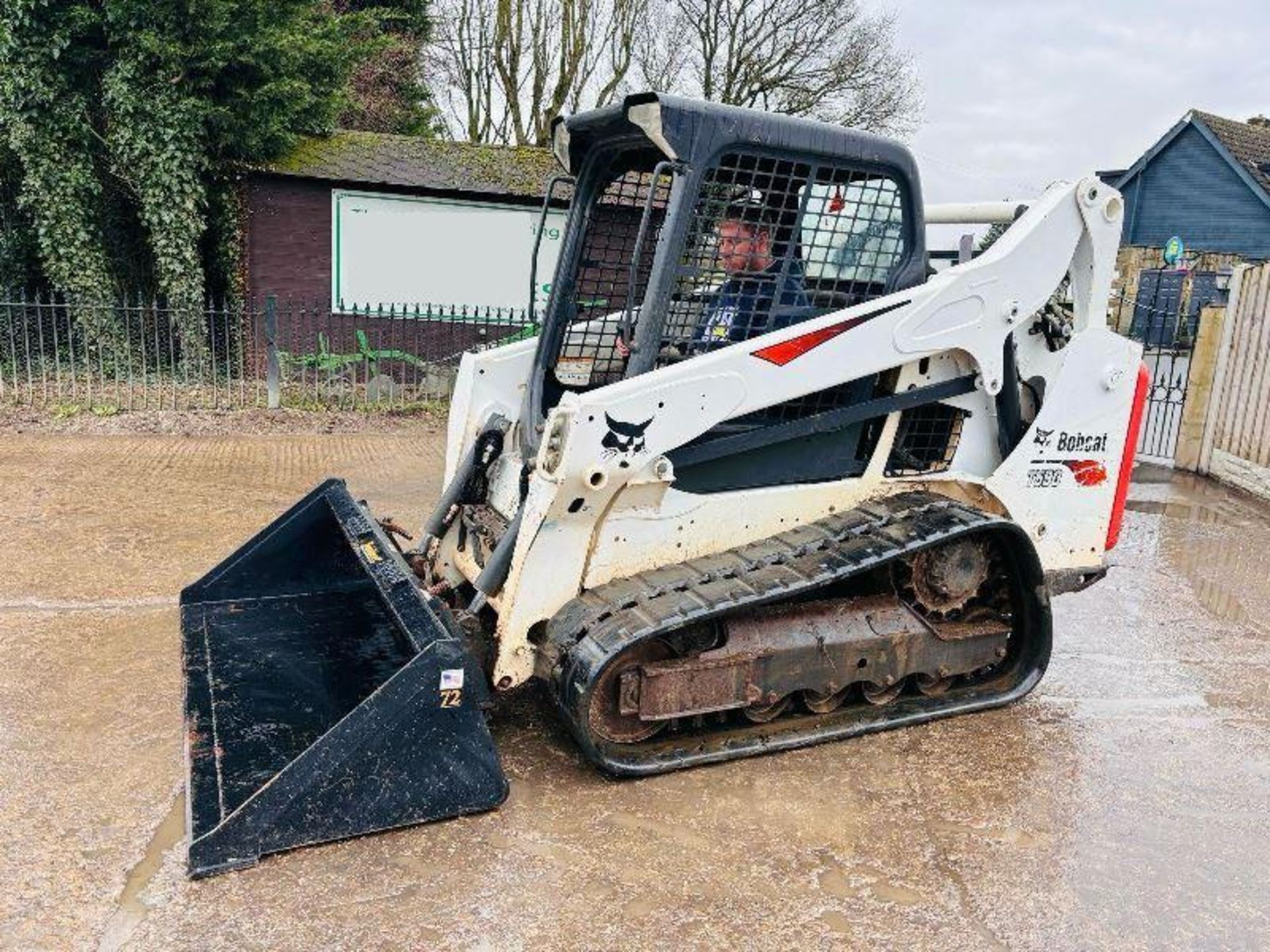 BOBCAT T590 TRACKED SKIDSTEER *YEAR 2019, 3554 HOURS* C/W BUCKET - Image 17 of 19