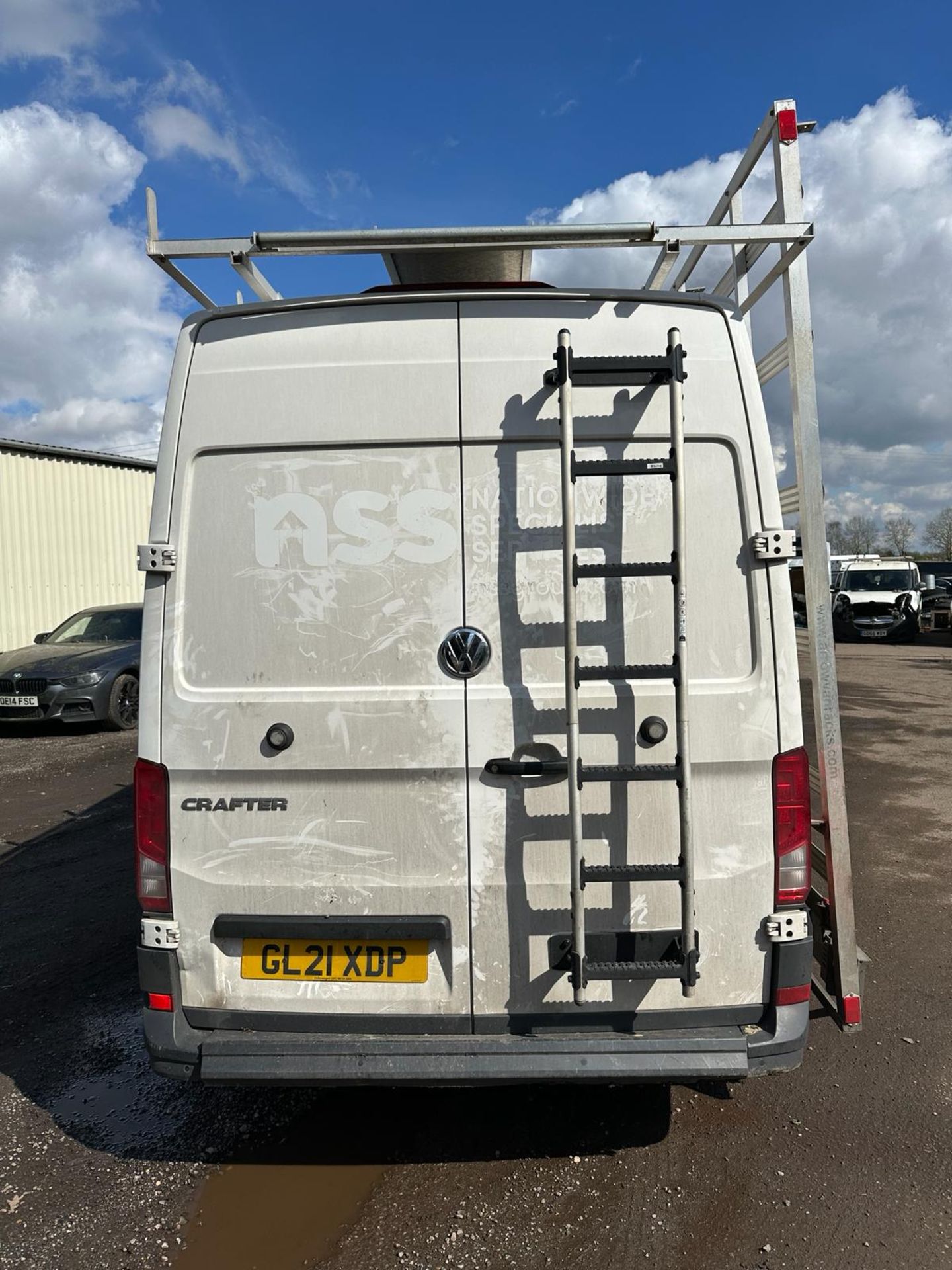 2021 21 VOLKSWAGEN CRAFTER WINDOW VAN SIDE RACK - 115K MILES - TRENDLINE - AIR CON - Image 5 of 7