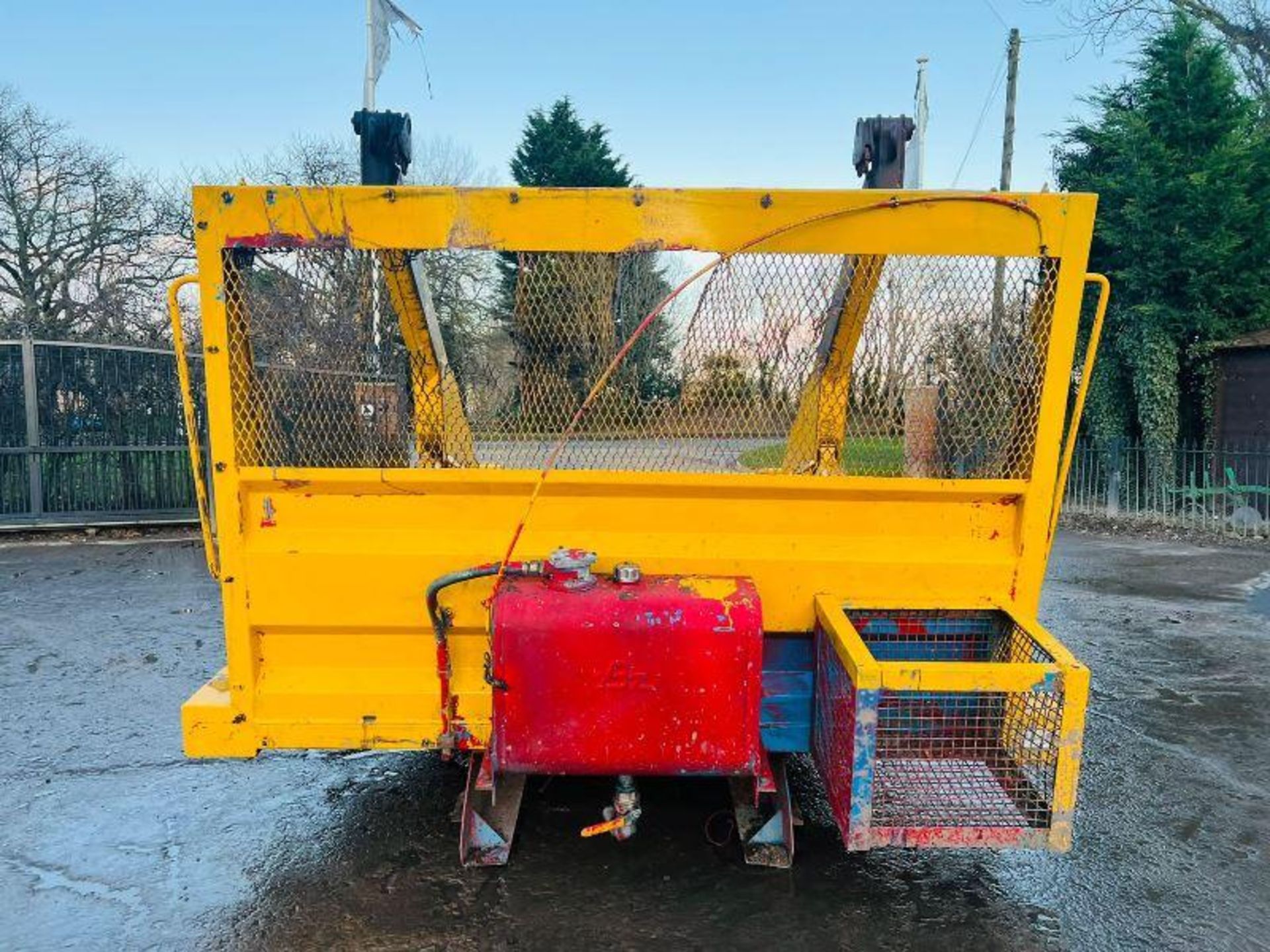 SKIP LIFTING GEAR TO SUIT LORRY - Image 5 of 12