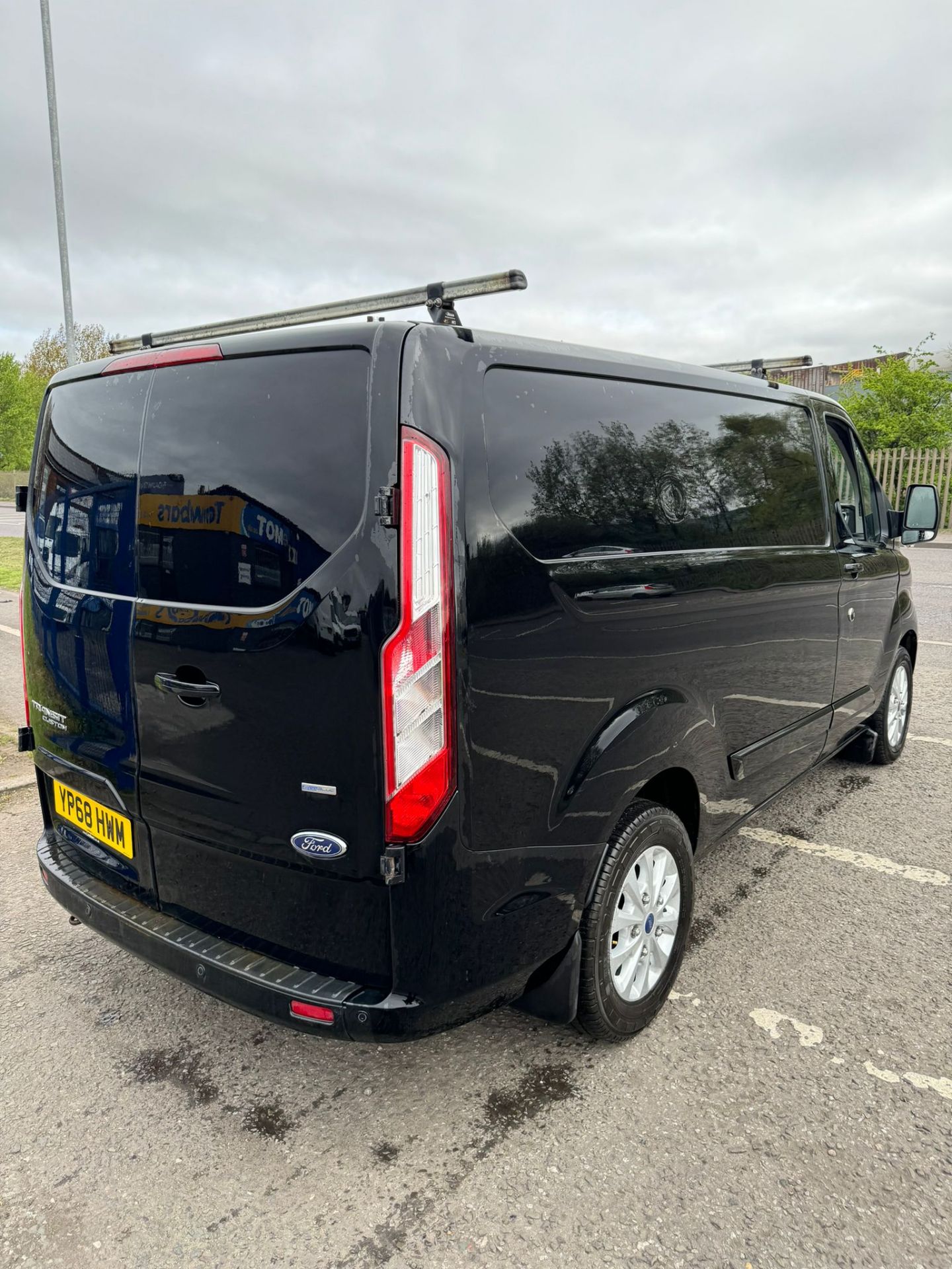 2018 68 FORD TRANSIT CUSTOM LIMITED PANEL VAN - 114K MILES - EURO 6 - AIR CON -  ALLOY WHEELS  - Image 12 of 12