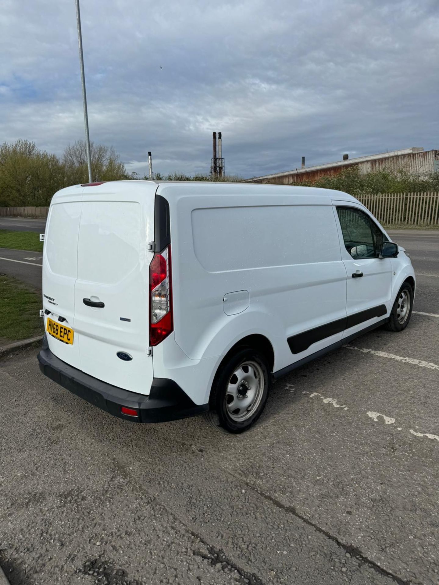 2018 68 FORD TRANSIT CONNECT L2 LWB PANEL VAN - 90K MILES - EURO 6 - 6 SPEED - PLY LINED - Image 7 of 12