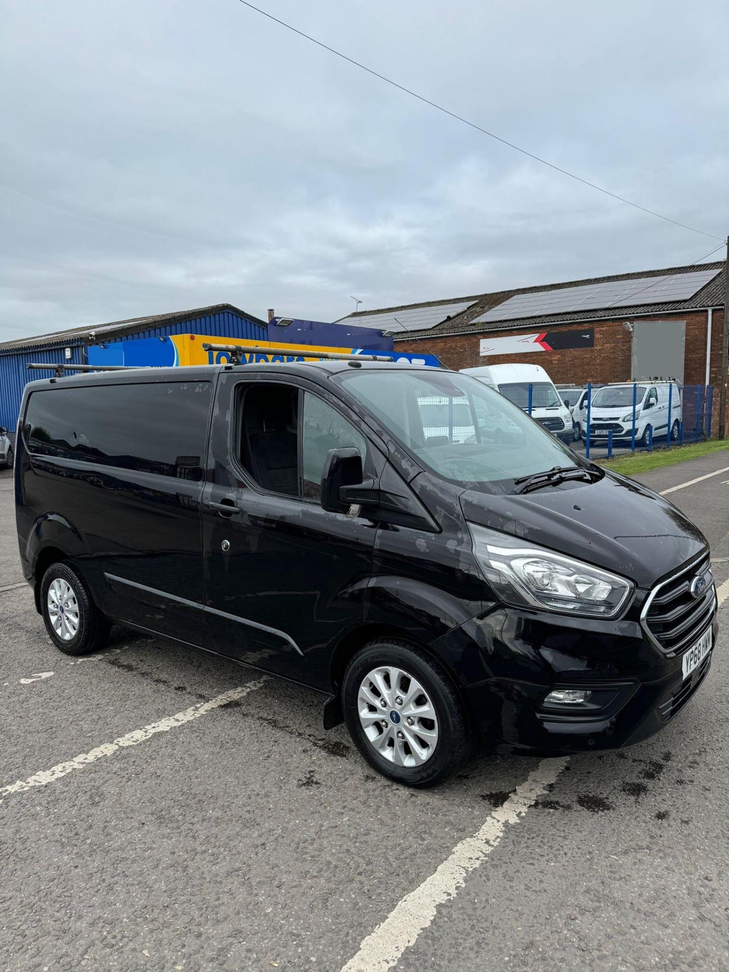 2018 68 FORD TRANSIT CUSTOM LIMITED PANEL VAN - 114K MILES - EURO 6 - AIR CON -  ALLOY WHEELS  - Image 11 of 12