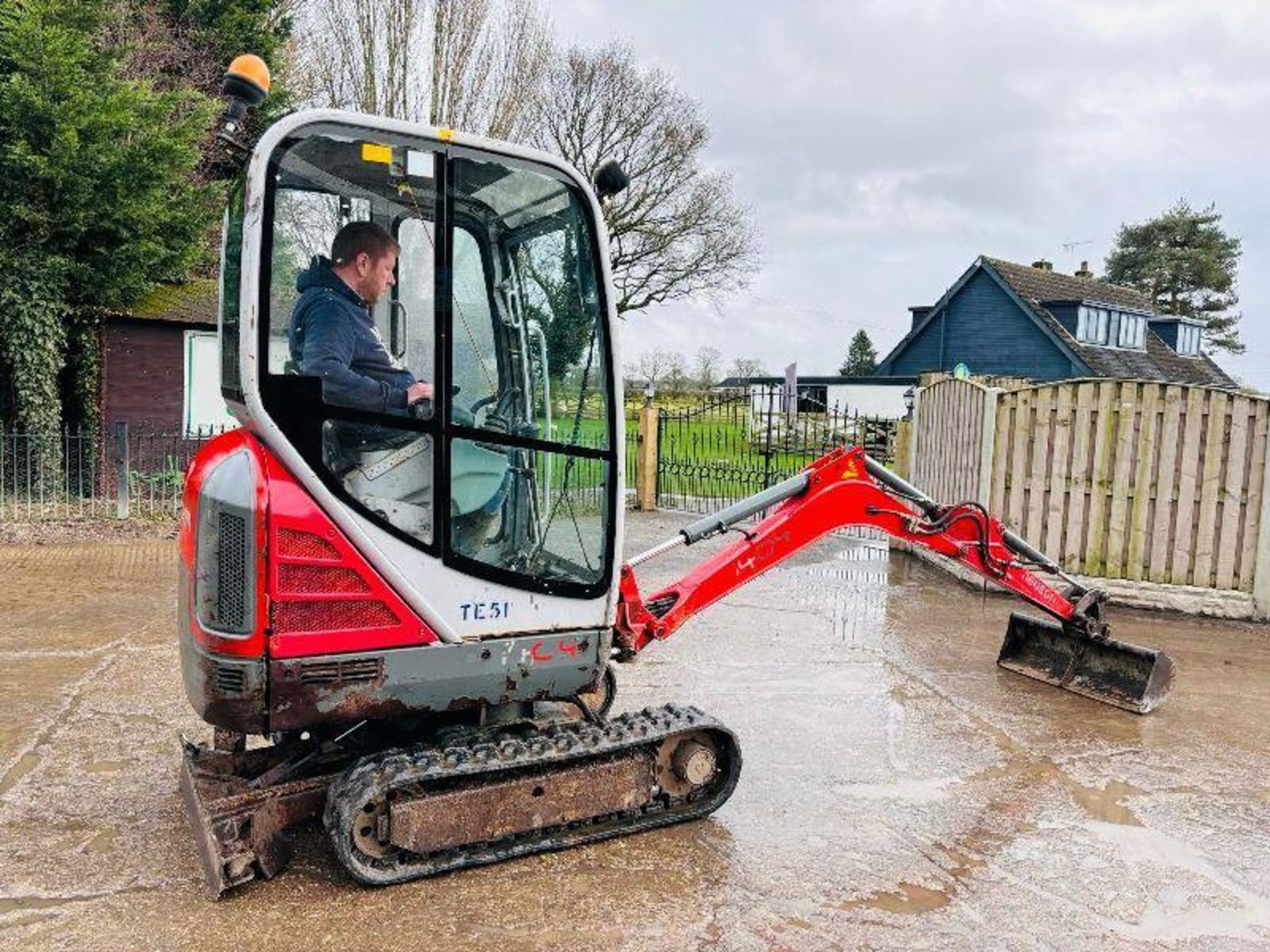 NEUSON TE51 TRACKED EXCAVATOR C/W EXPANDING TRACKS - Image 15 of 16