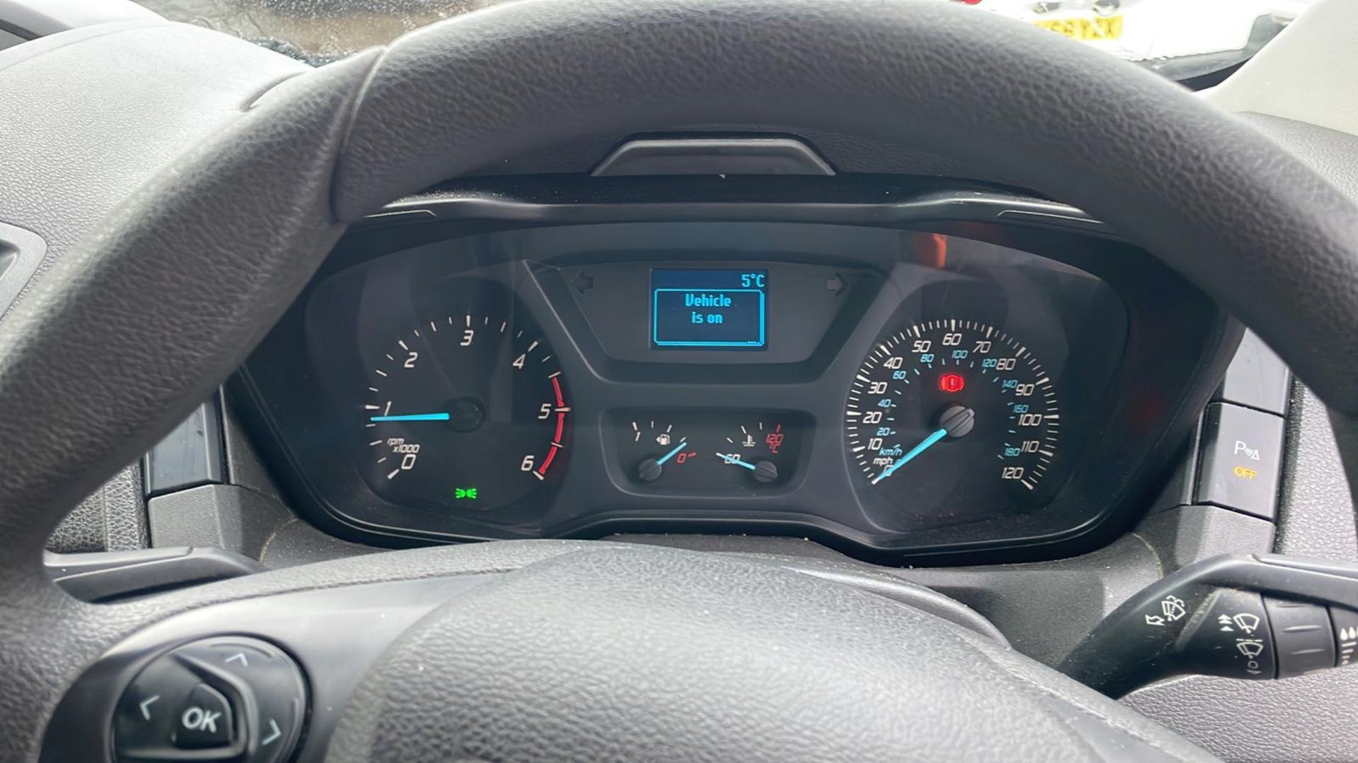 2019 FORD TRANSIT 350 XLWB (JUMBO) VAN - OVER 4 METERS INSIDE REAR - 42.078 MILES - Image 4 of 12